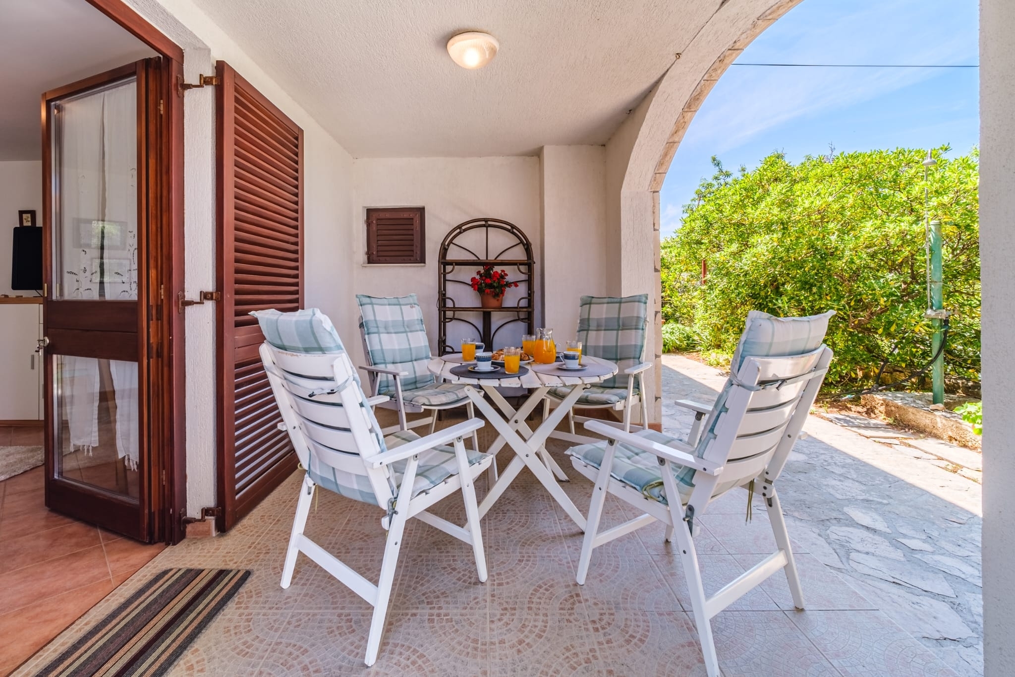 Three bedroom house with terrace and sea view Sutivan, Brač  K