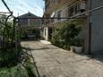 Parking lot Pula, Pula, Parking lot 2308 - Apartments near sea with pebble beach.