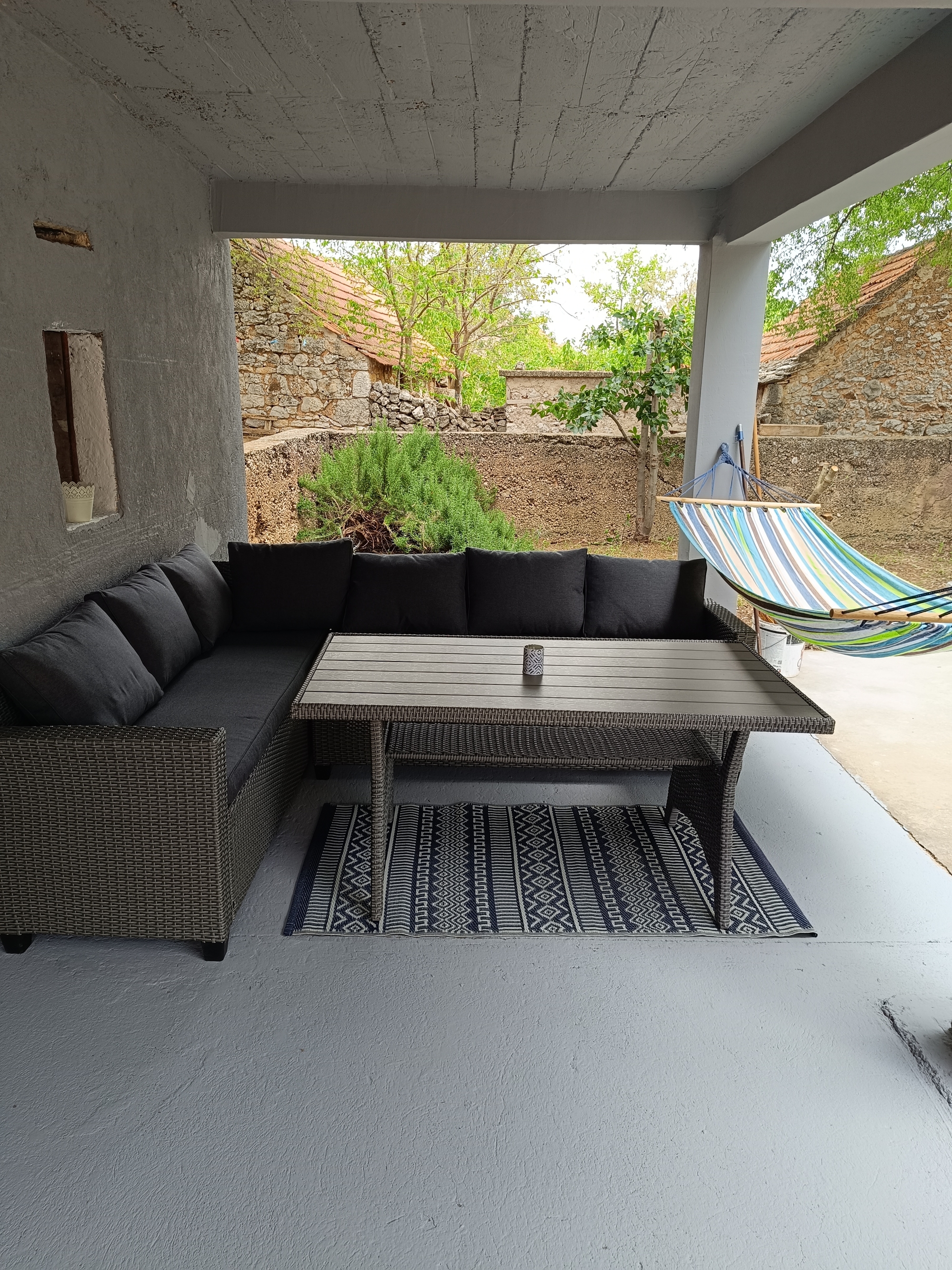 Three bedroom house with terrace Širitovci, Krka  K