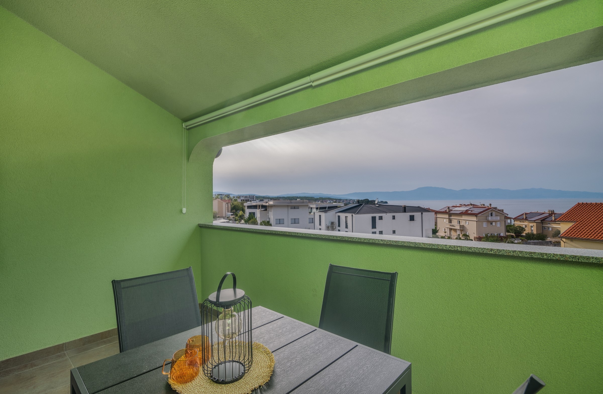 Two bedroom apartment with balcony and sea view Turčić, Krk  A-c
