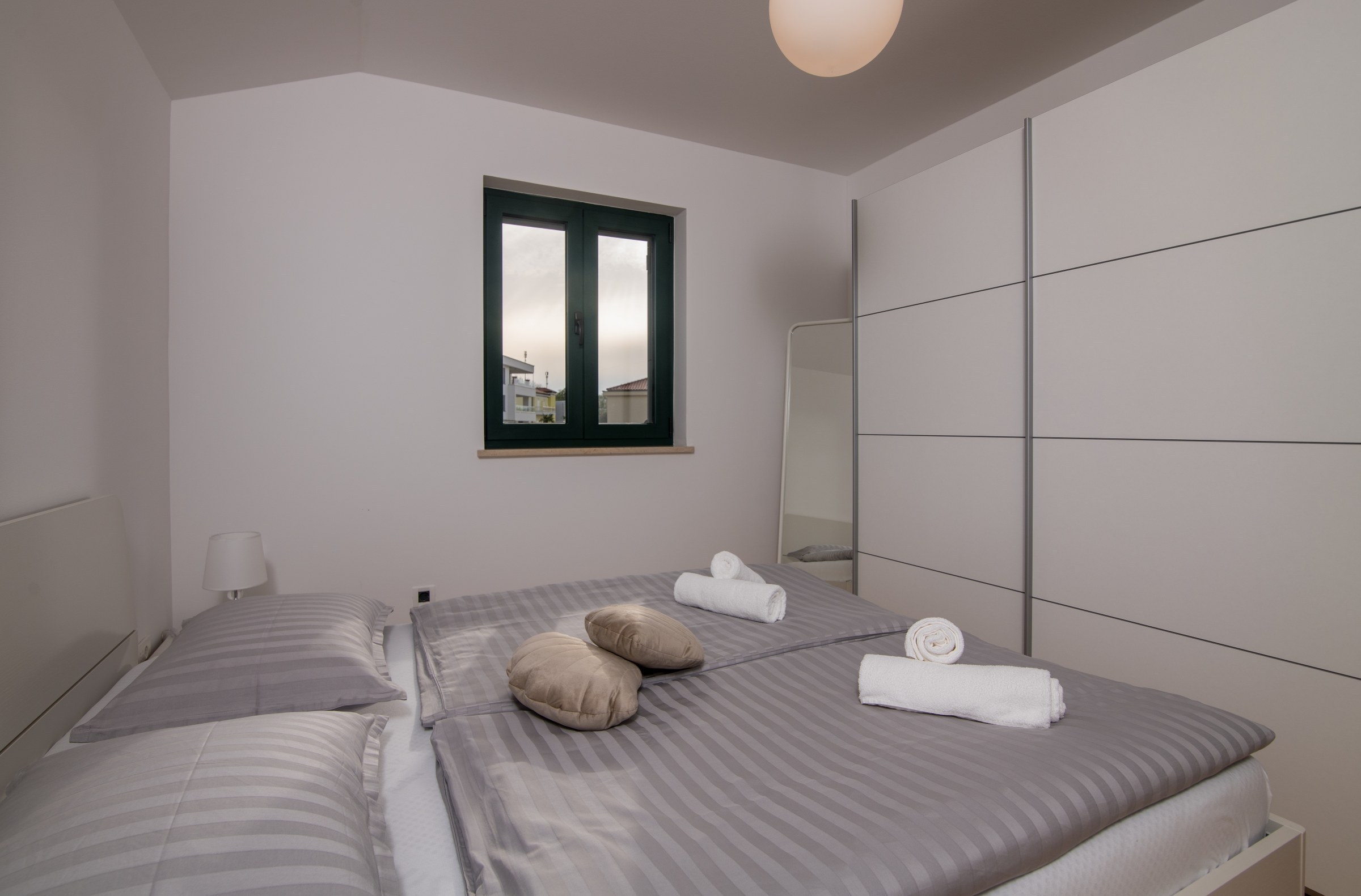 Two bedroom apartment with balcony and sea view Turčić, Krk  A-c
