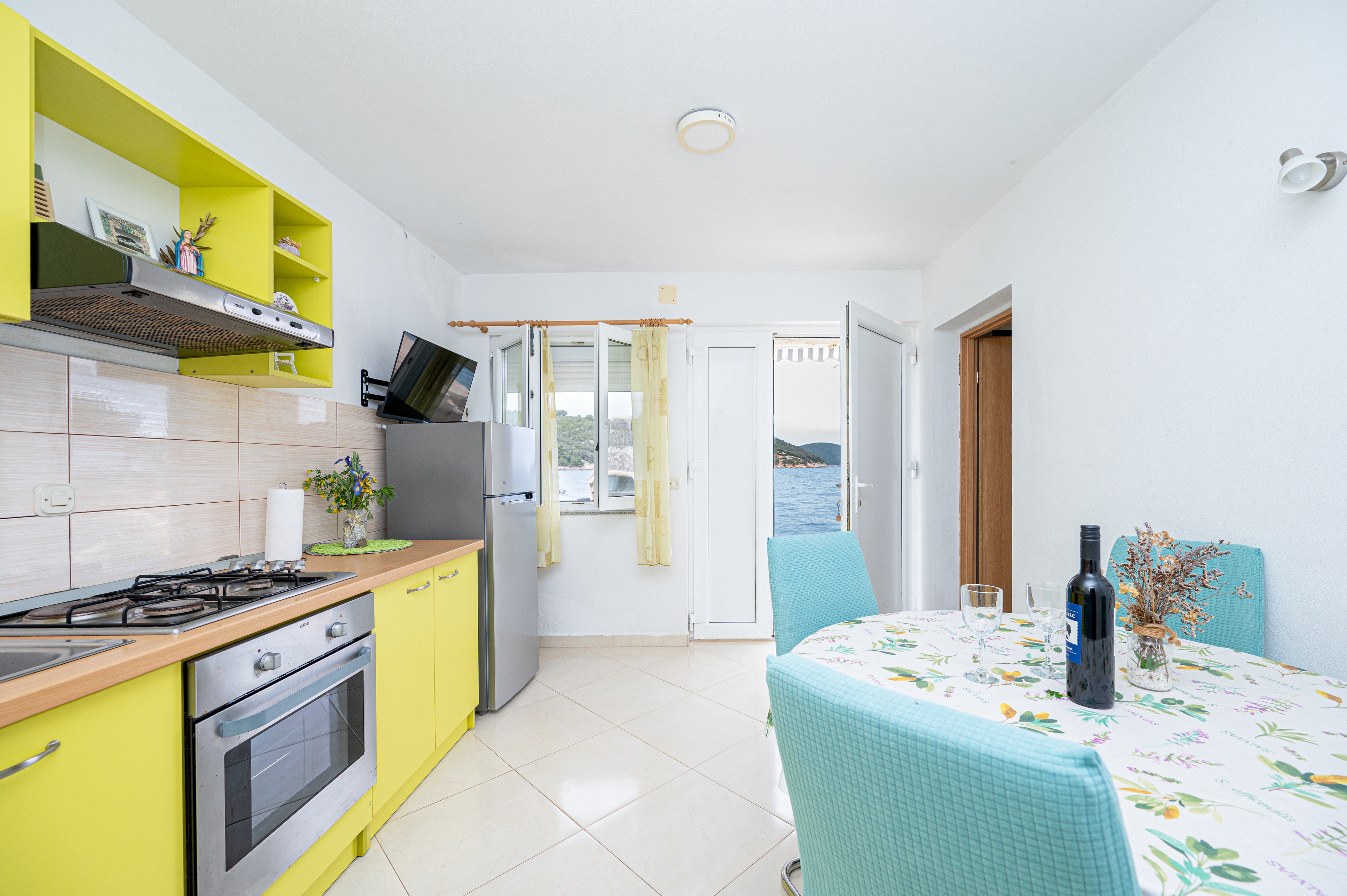 One bedroom apartment near beach Savar, Dugi otok (A-23087-a)