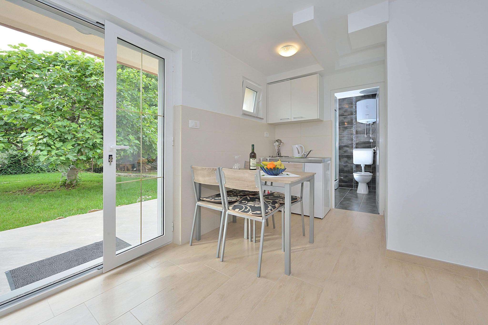 Studio flat with terrace Bibinje, Zadar (AS-23089-a)