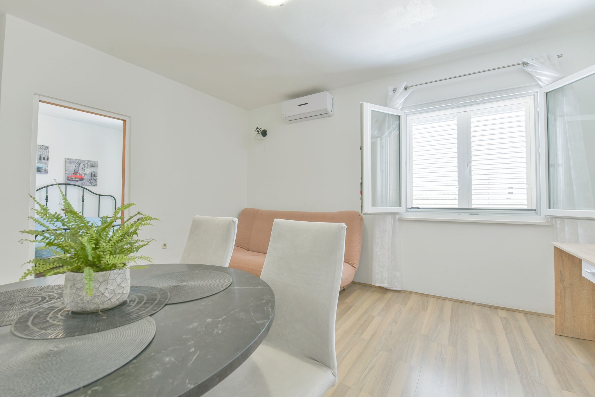 One bedroom apartment with terrace and sea view Sveti Petar, Biograd (A-23091-c)