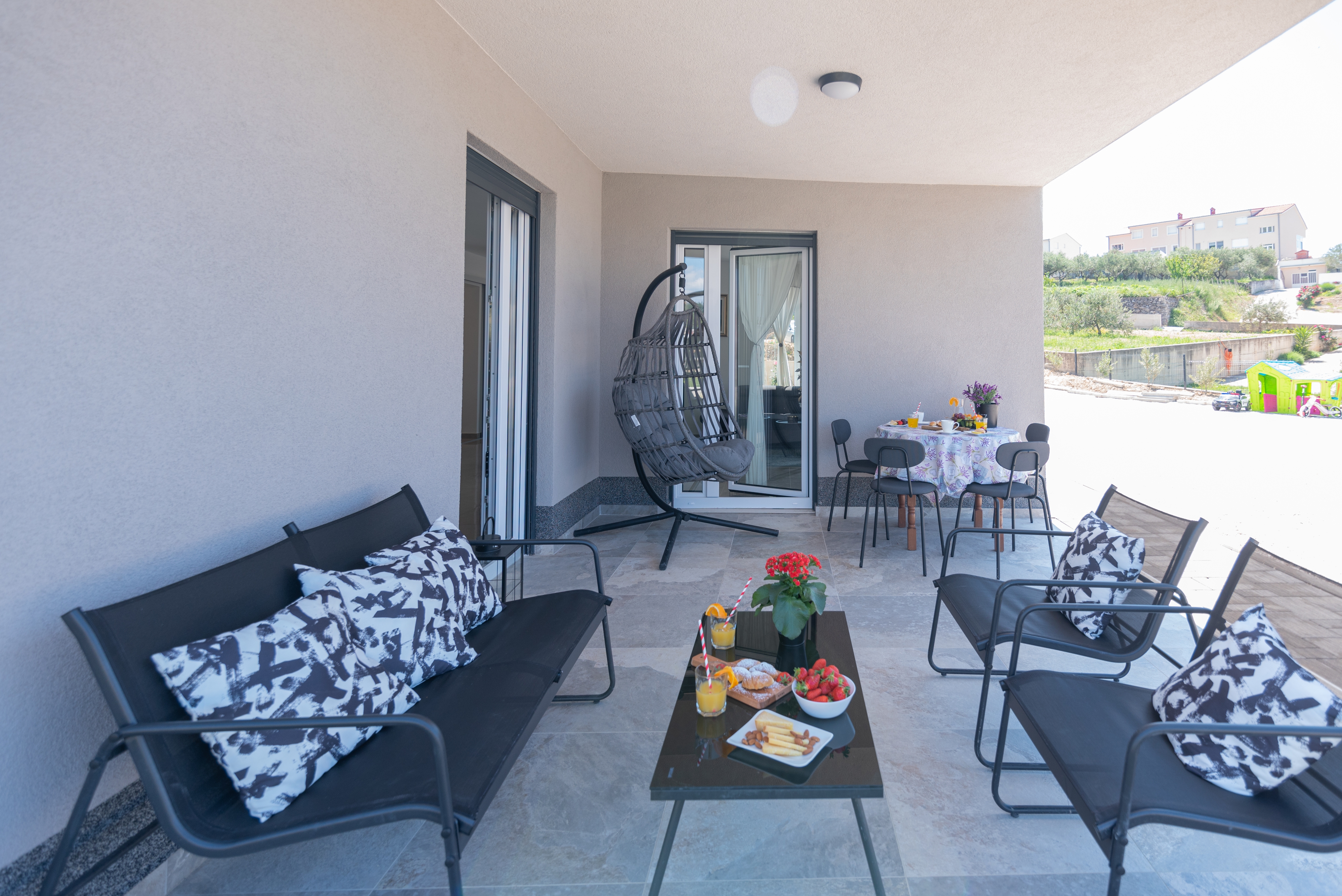 Two bedroom apartment with terrace Podstrana, Split  A-a