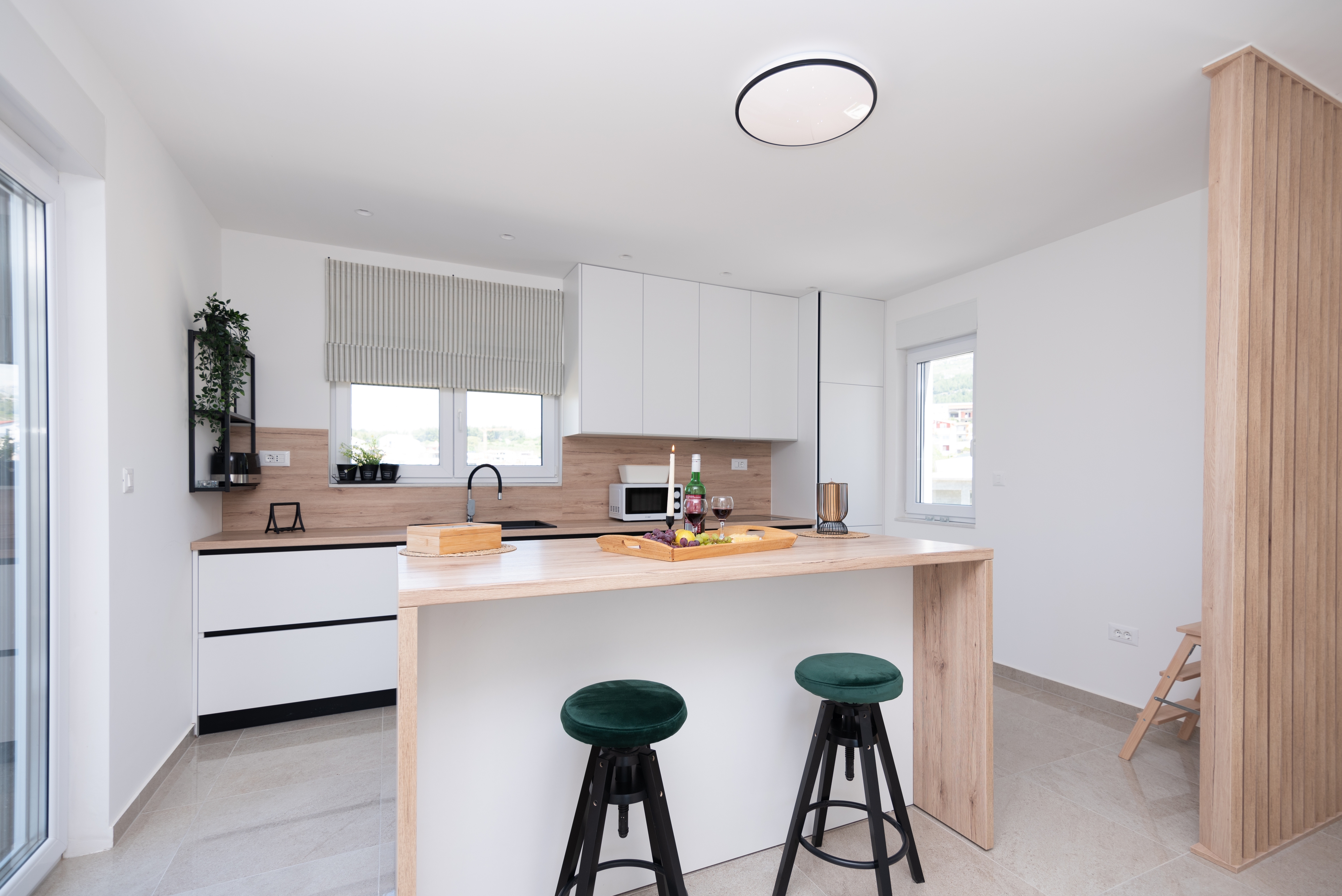 Two bedroom apartment with terrace and sea view Podstrana, Split  A-b
