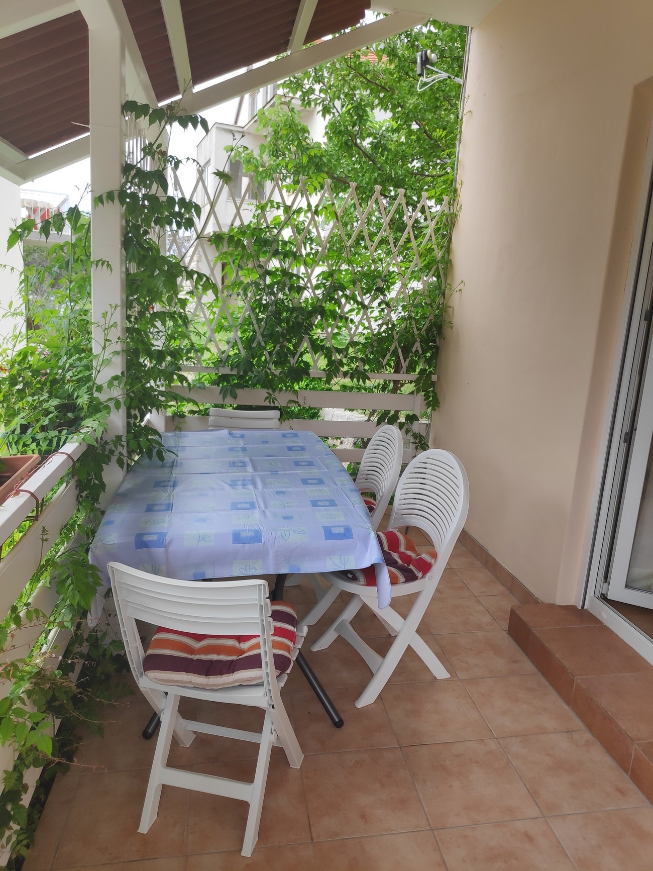One bedroom apartment with terrace Banjol, Rab  A-b