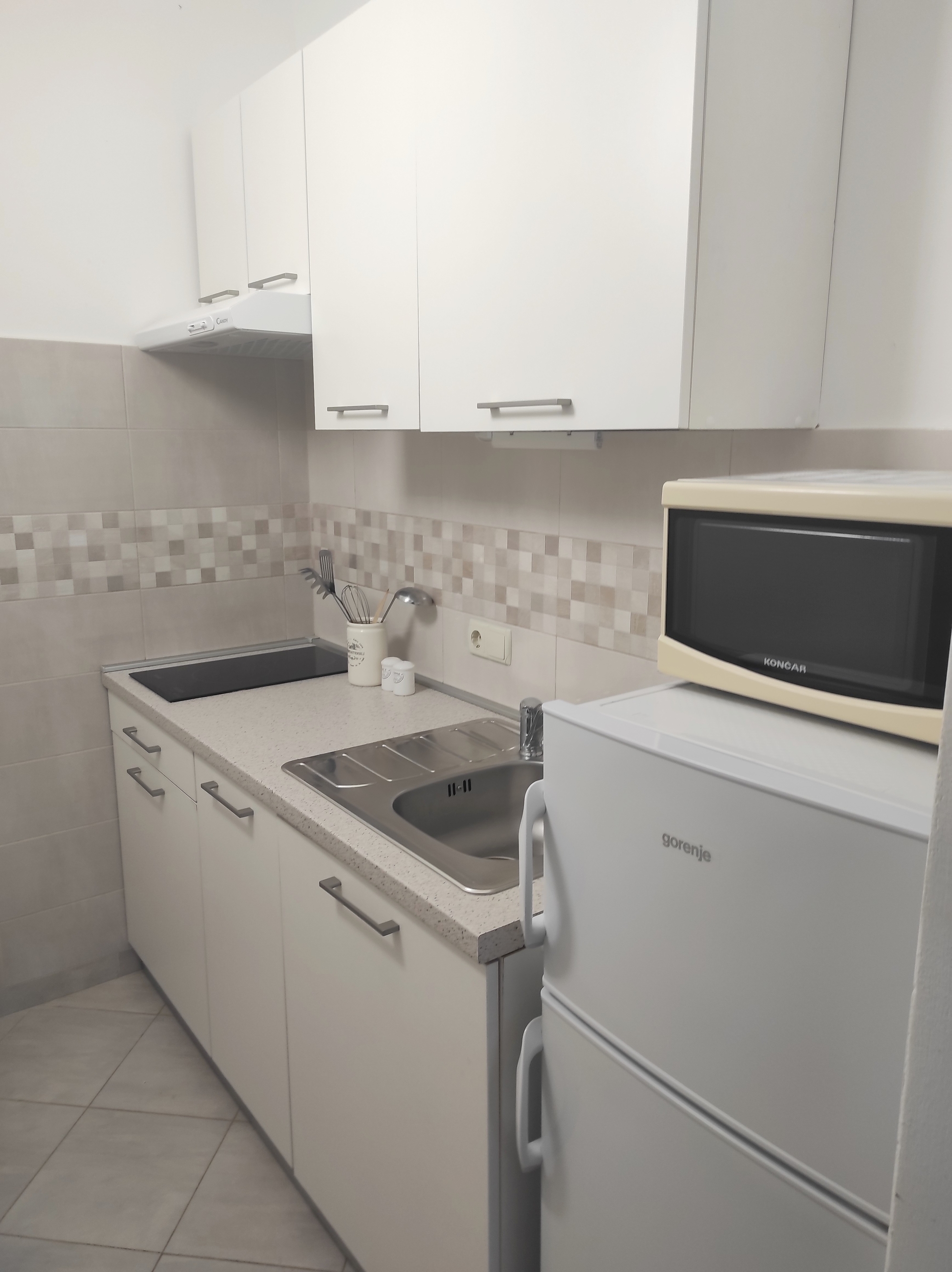 Studio flat with air-conditioning Banjol, Rab (AS-23095-a) Studio flat with air-conditioning Banjol, Rab (AS-23095-a)