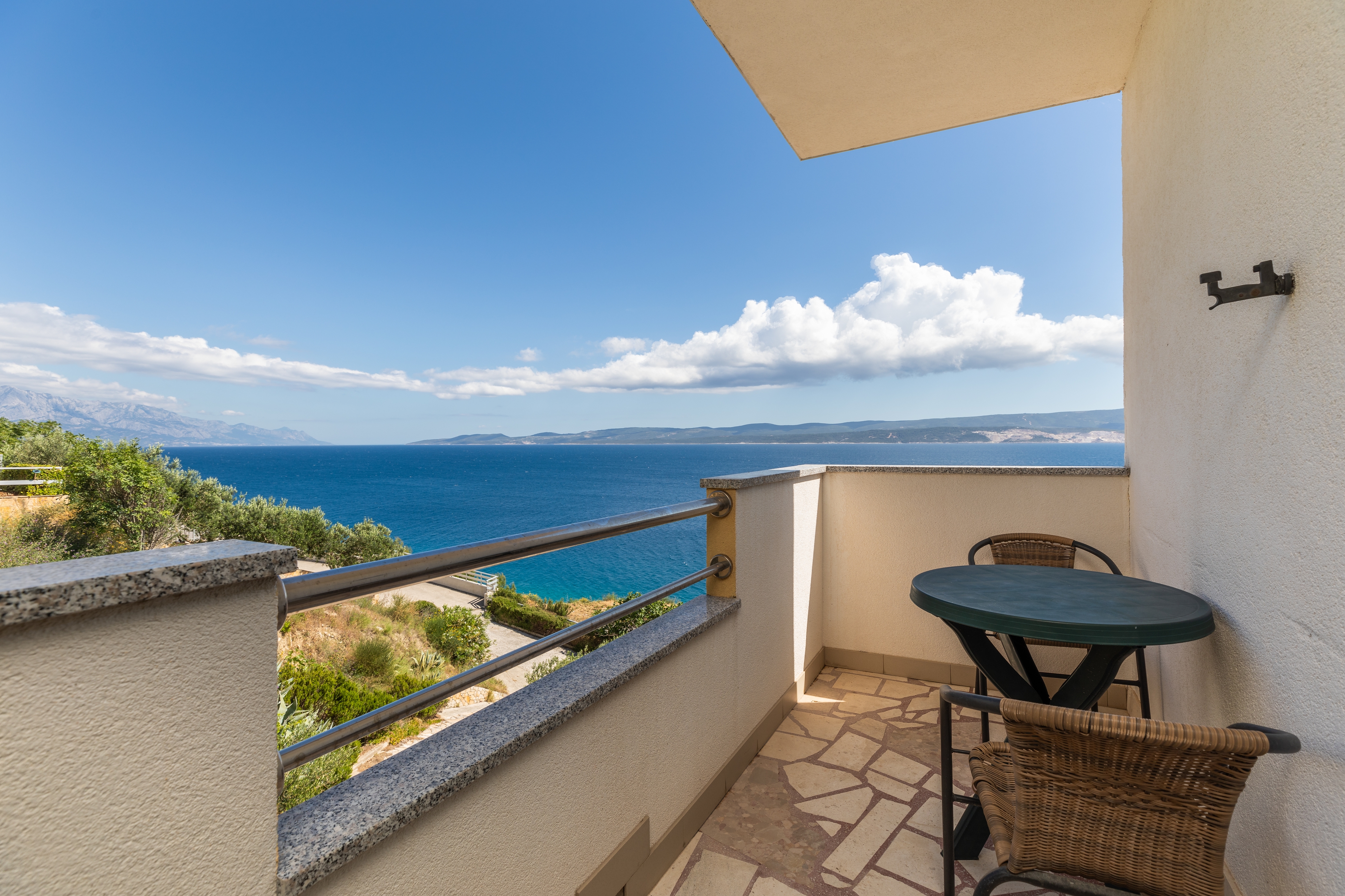 One bedroom apartment with balcony and sea view Lokva Rogoznica, Omiš  A-a