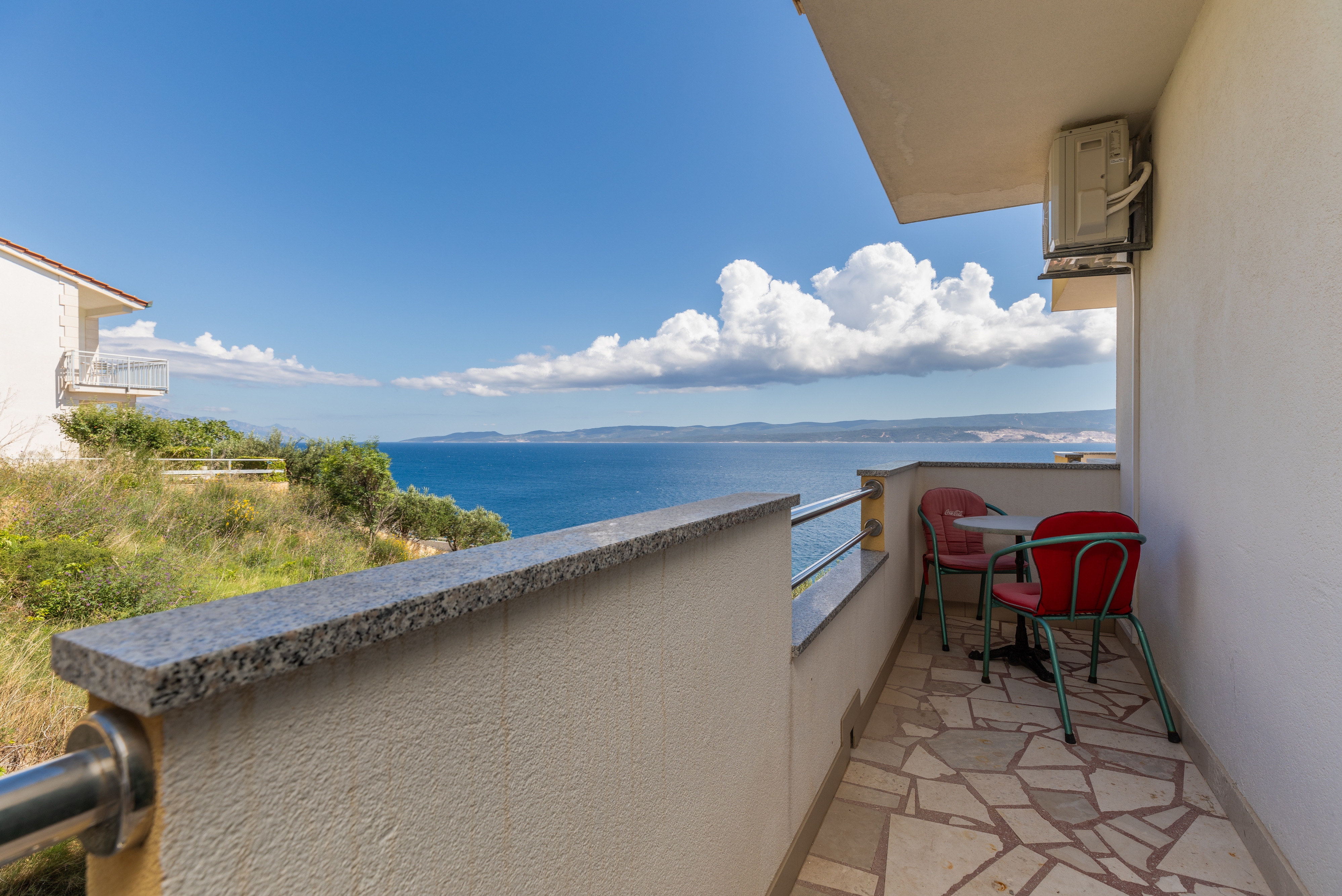 Two bedroom apartment with balcony and sea view Lokva Rogoznica, Omiš  A-c
