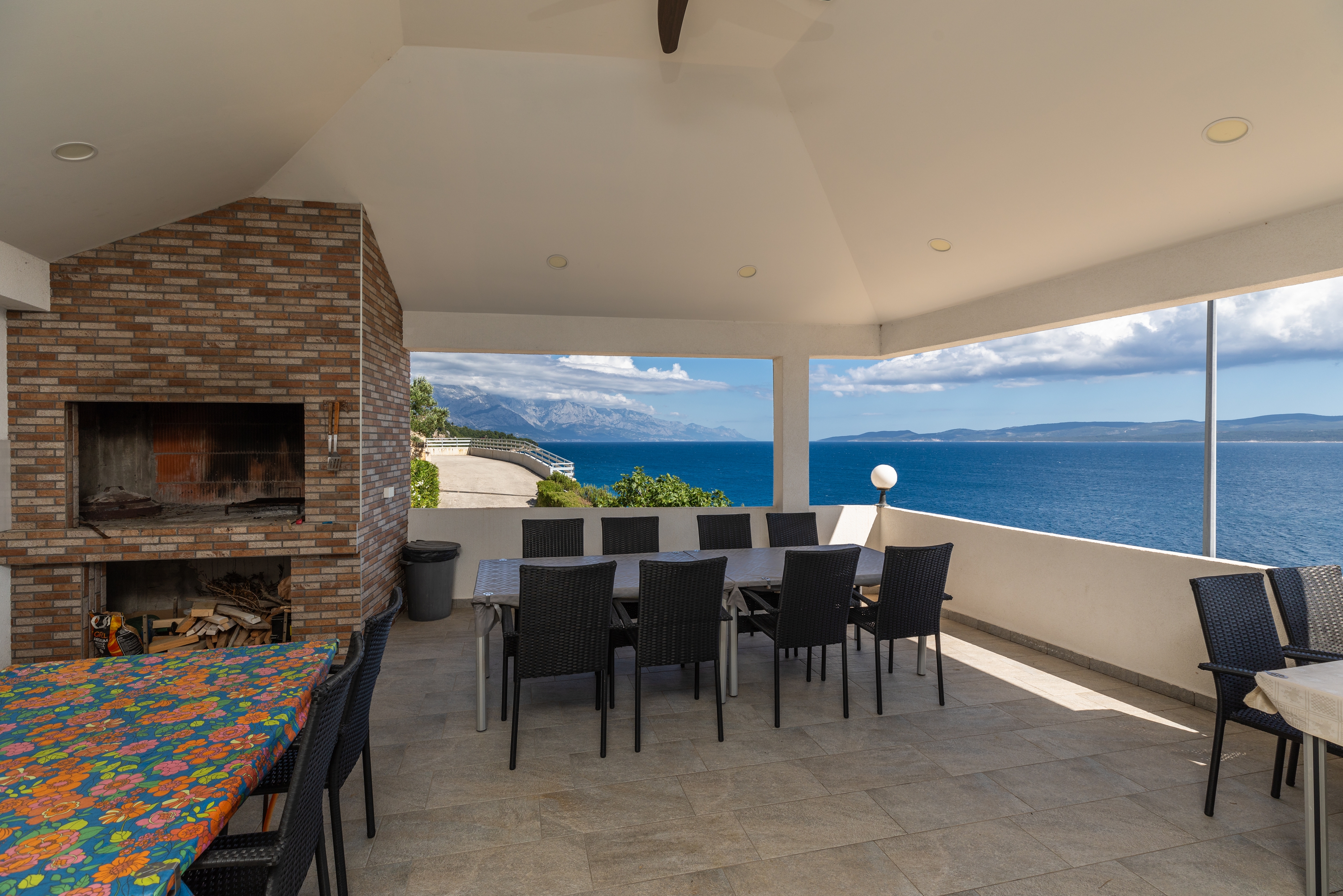 Studio flat with balcony and sea view Lokva Rogoznica, Omiš (AS-23105-b) Studio flat with balcony and sea view Lokva Rogoznica, Omiš (AS-23105-b)