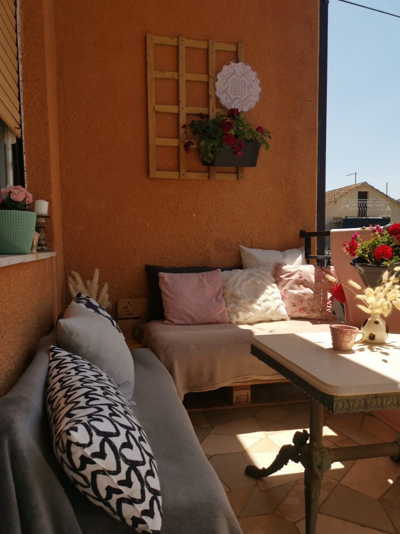 Three bedroom house with terrace and sea view Poljica, Trogir  K
