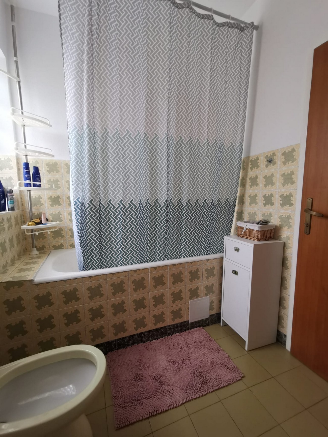 Three bedroom house with terrace and sea view Poljica, Trogir  K