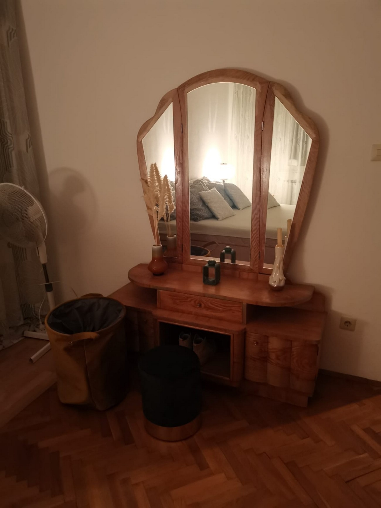 Three bedroom house with terrace and sea view Poljica, Trogir  K