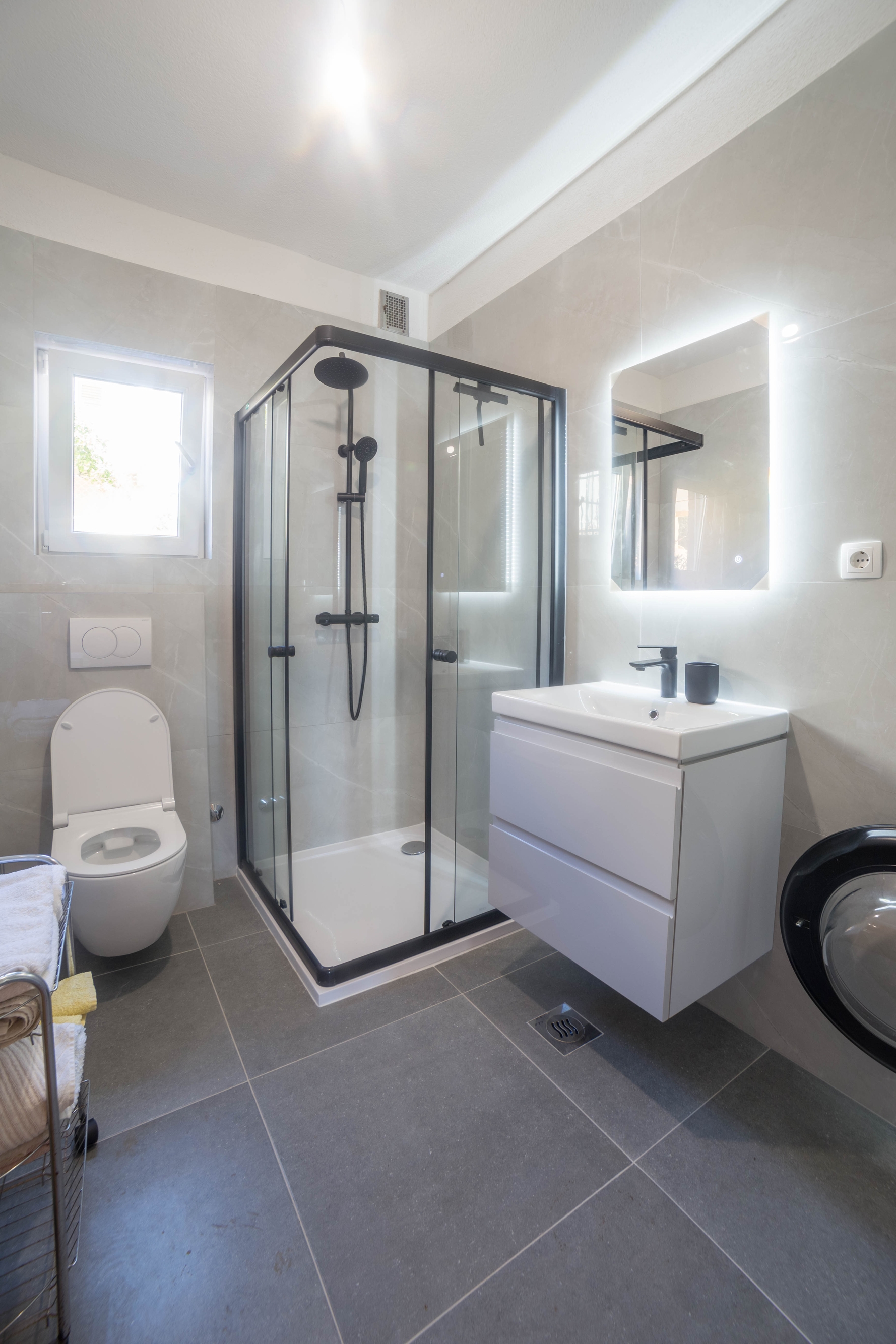 Two bedroom apartment near beach Bušinci, Čiovo  A-a