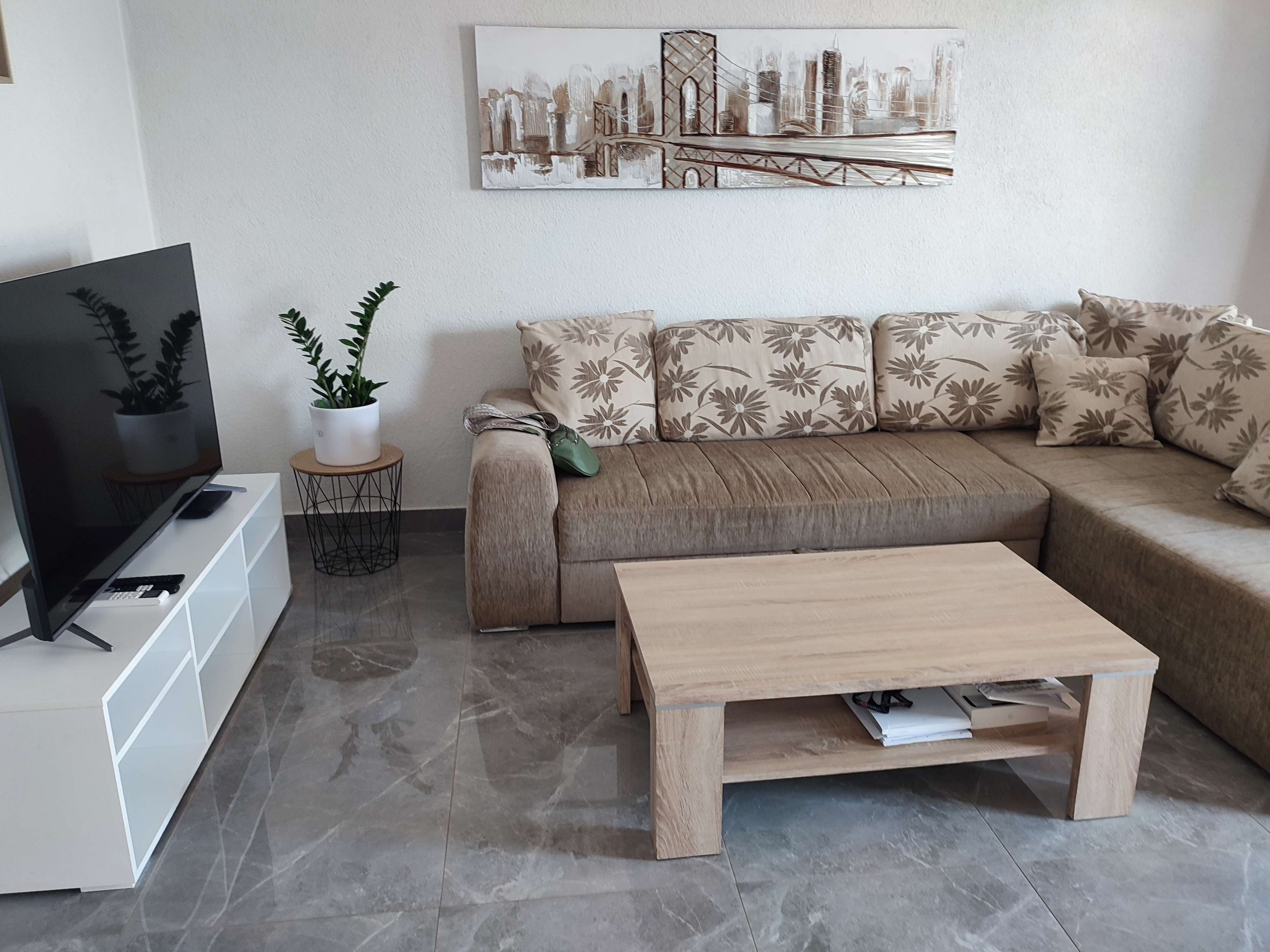 Three bedroom apartment with terrace and sea view Dugi Rat, Omiš (A-23115-a) Three bedroom apartment with terrace and sea view Dugi Rat, Omiš (A-23115-a)