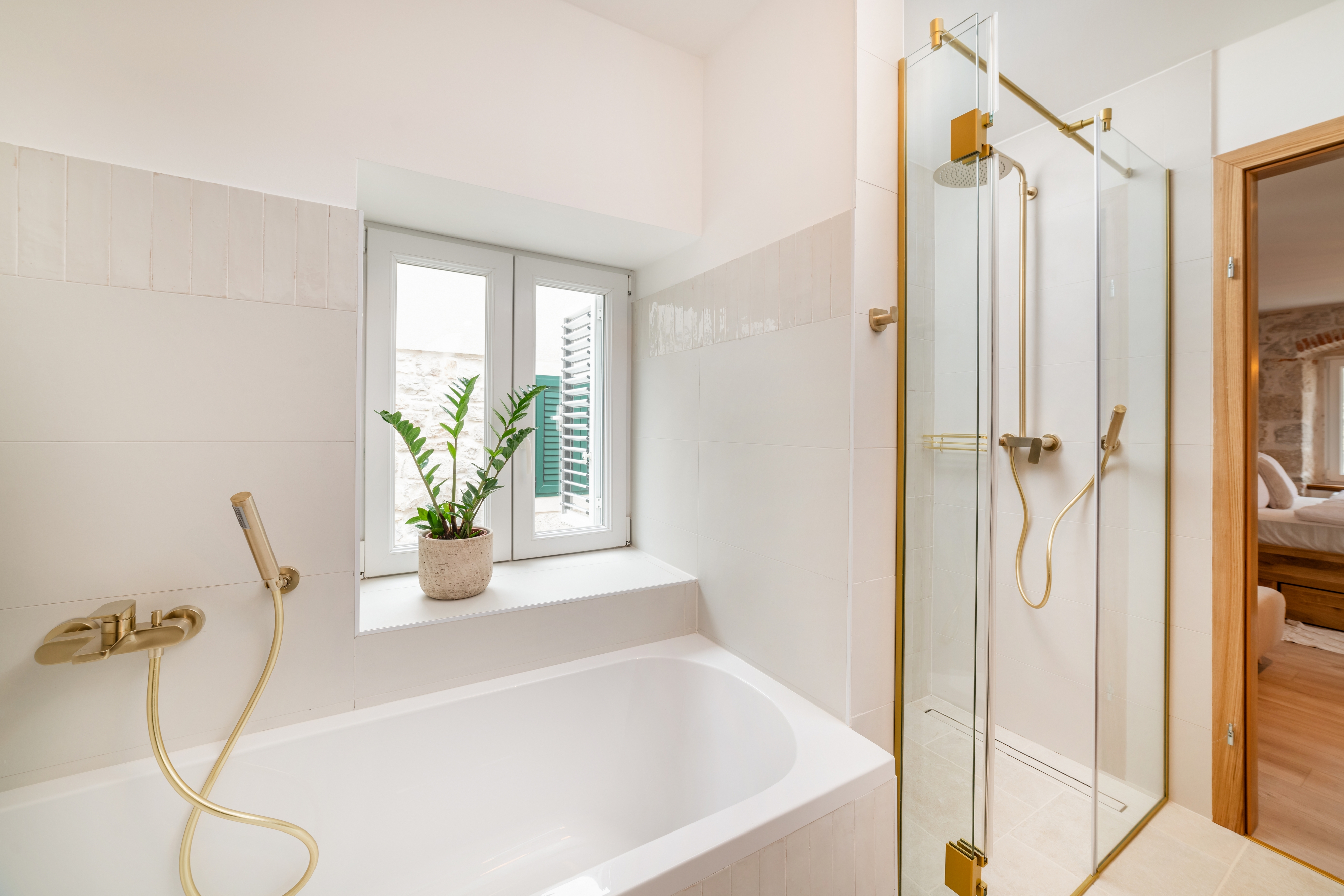 Two bedroom house with terrace Kaštel Novi, Kaštela  K