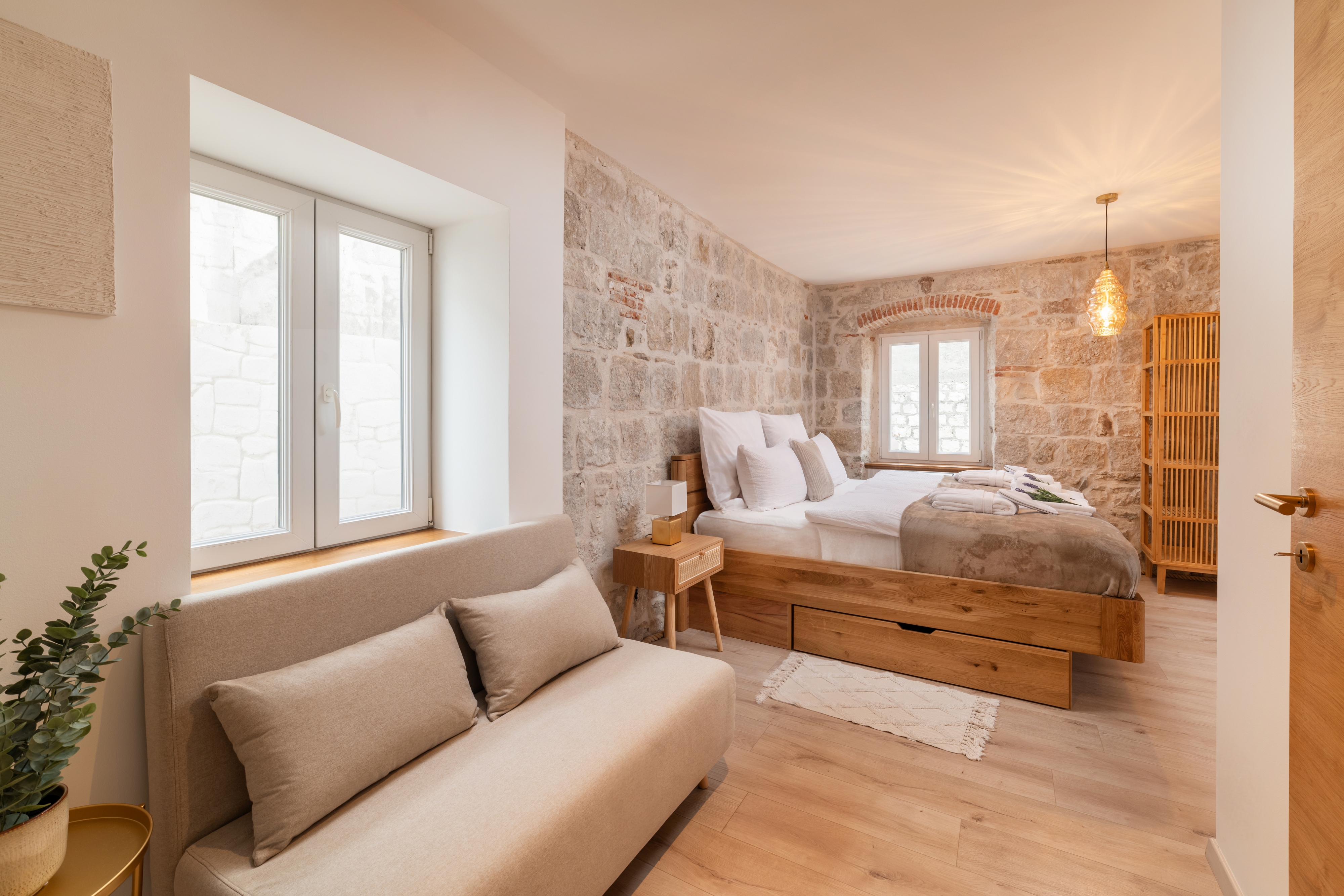 Two bedroom house with terrace Kaštel Novi, Kaštela  K