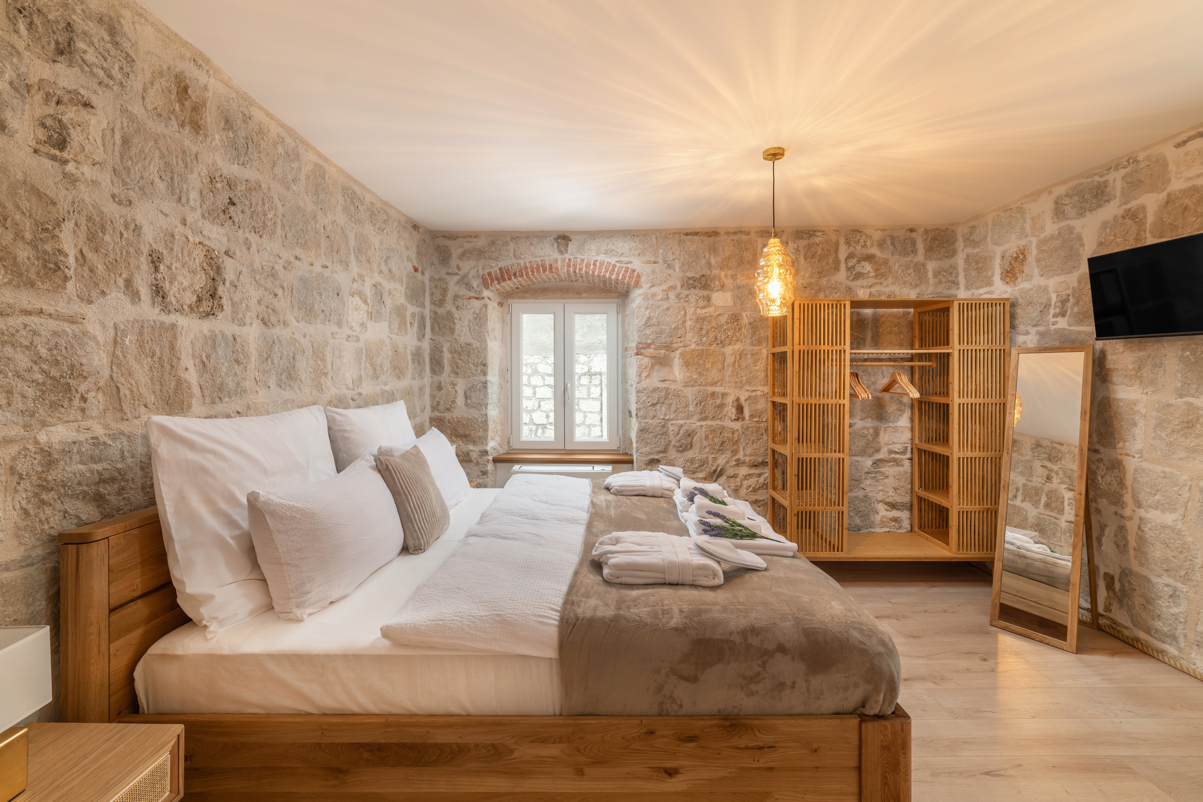 Two bedroom house with terrace Kaštel Novi, Kaštela  K
