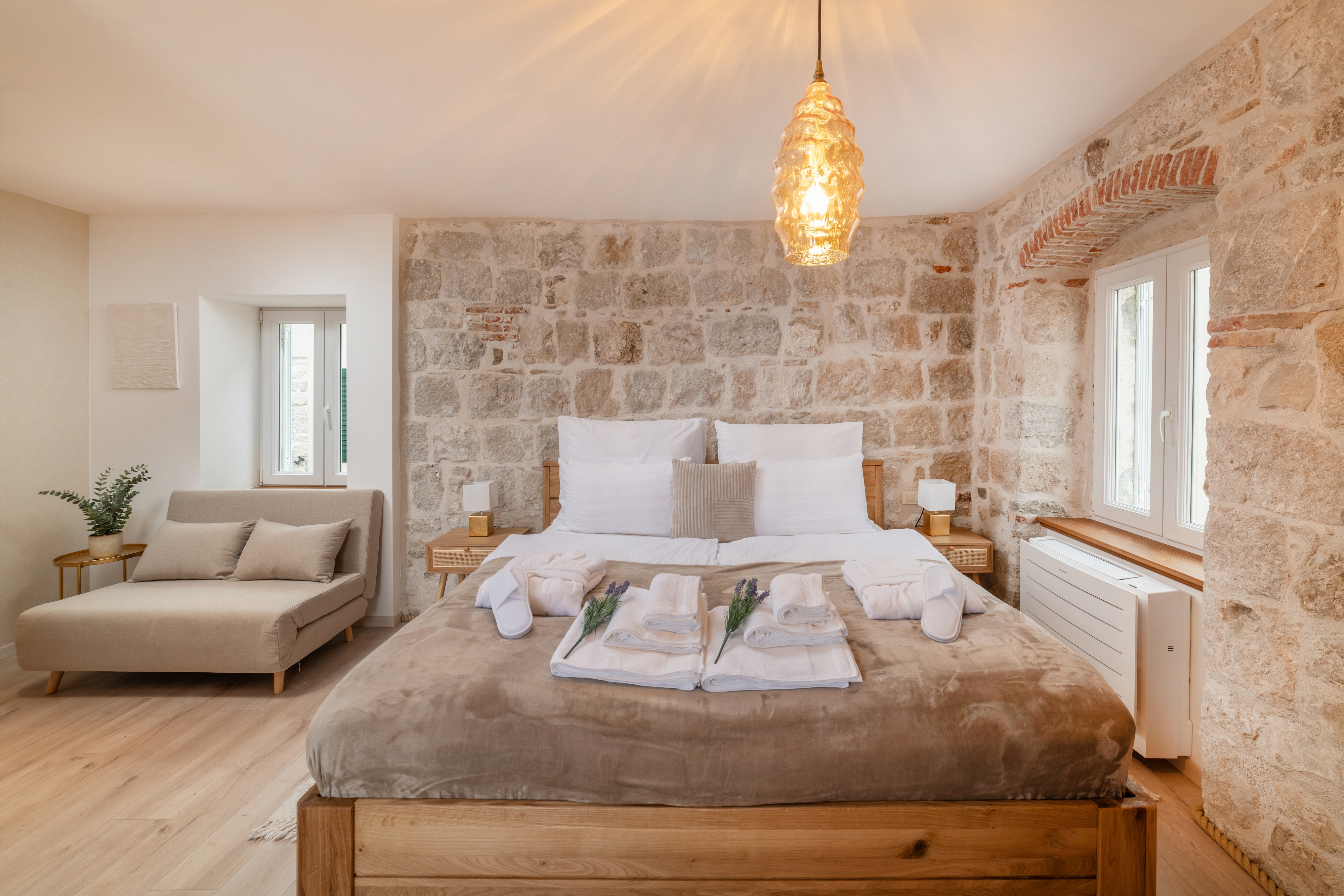 Two bedroom house with terrace Kaštel Novi, Kaštela  K