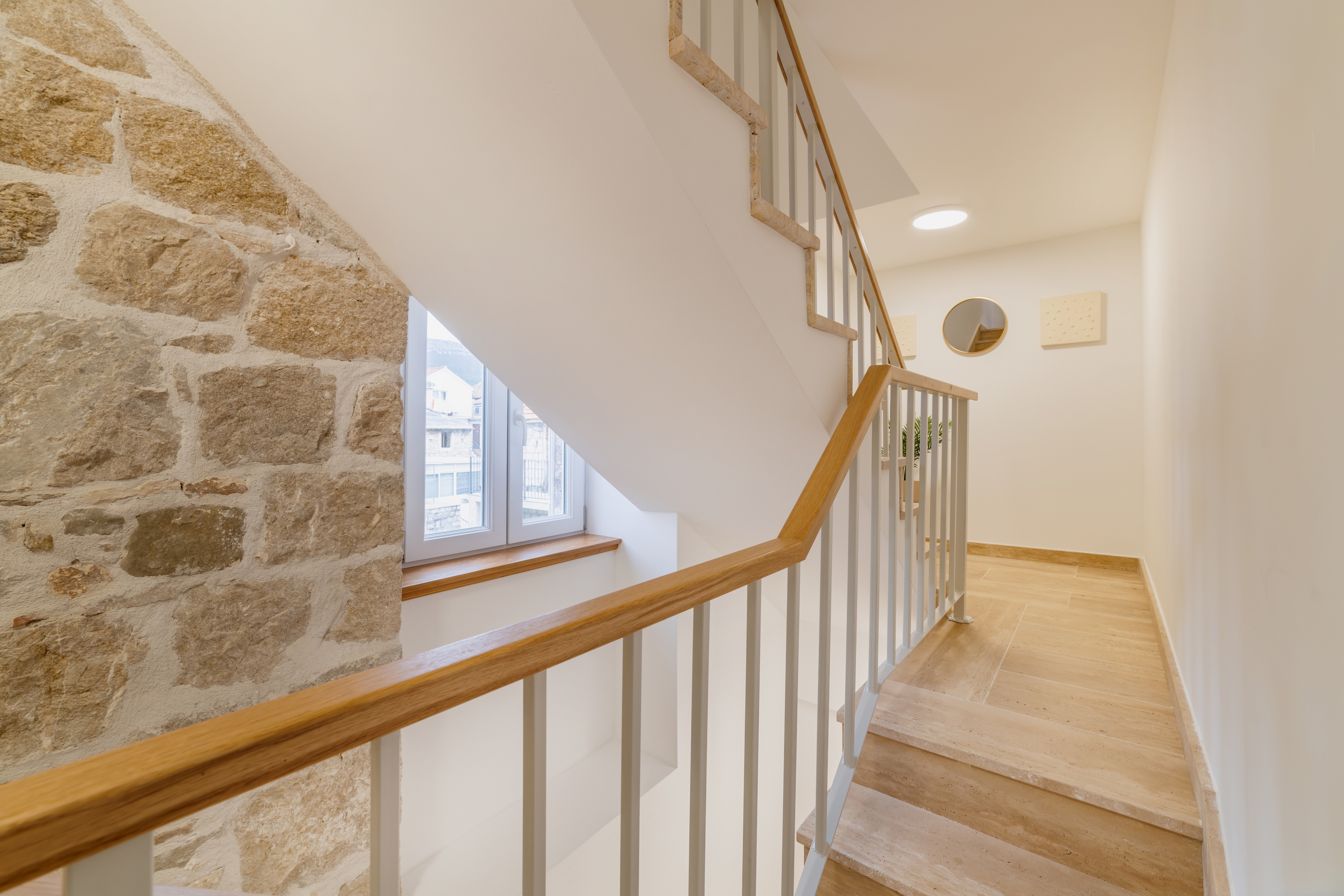 Two bedroom house with terrace Kaštel Novi, Kaštela  K