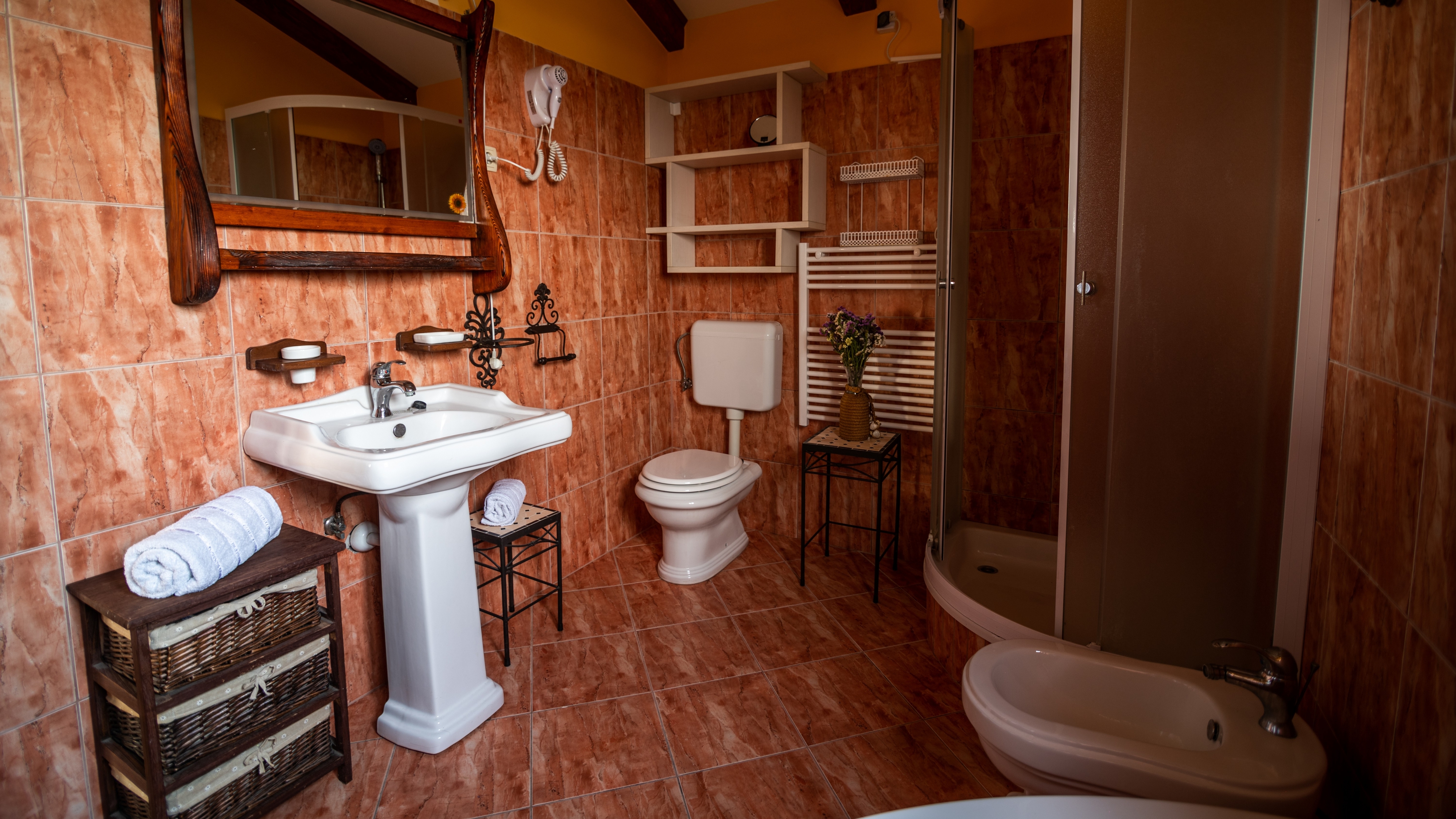 Three bedroom house with balcony and sea view Banjol, Rab  K