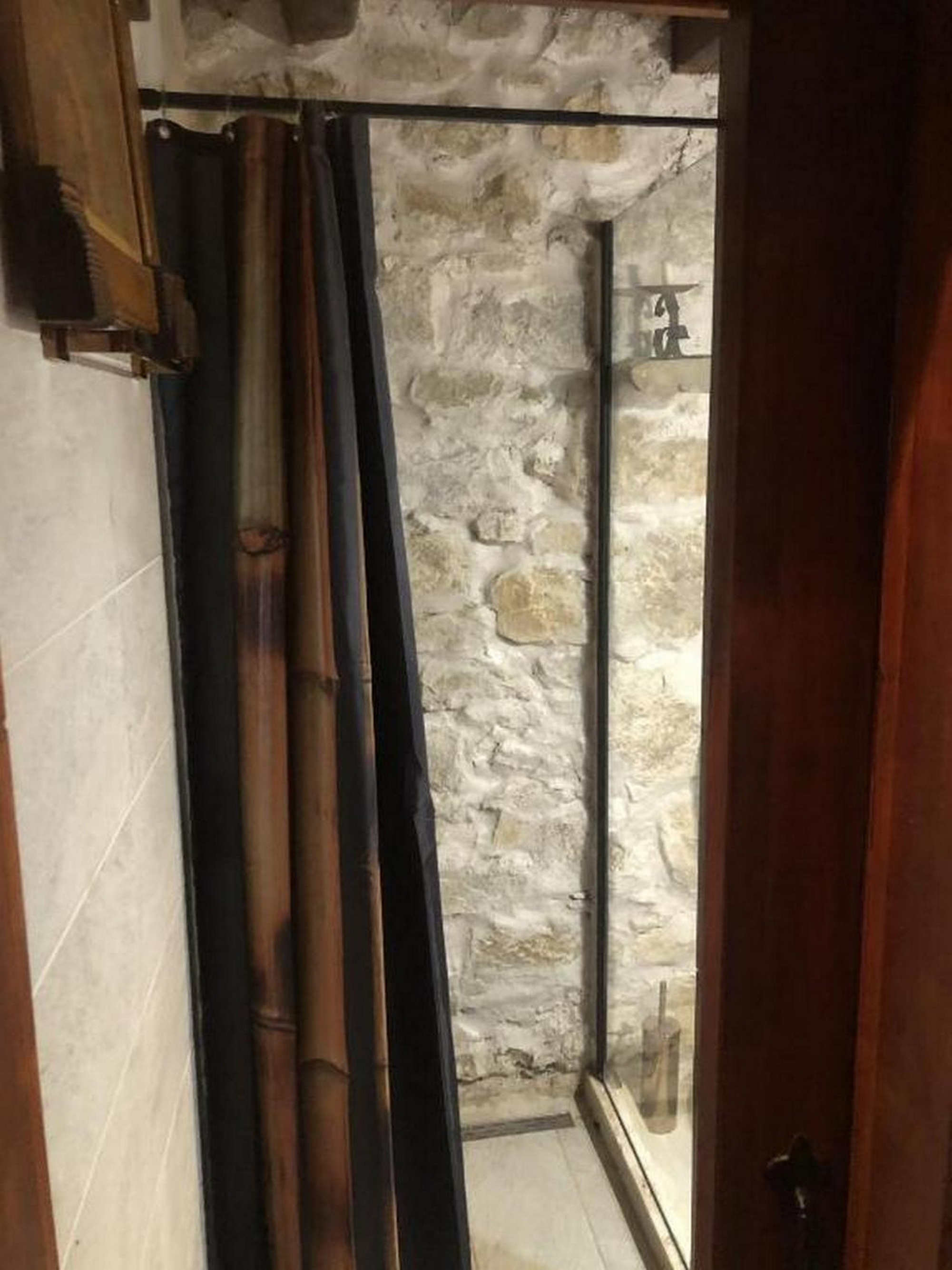 Three bedroom house with balcony and sea view Banjol, Rab  K