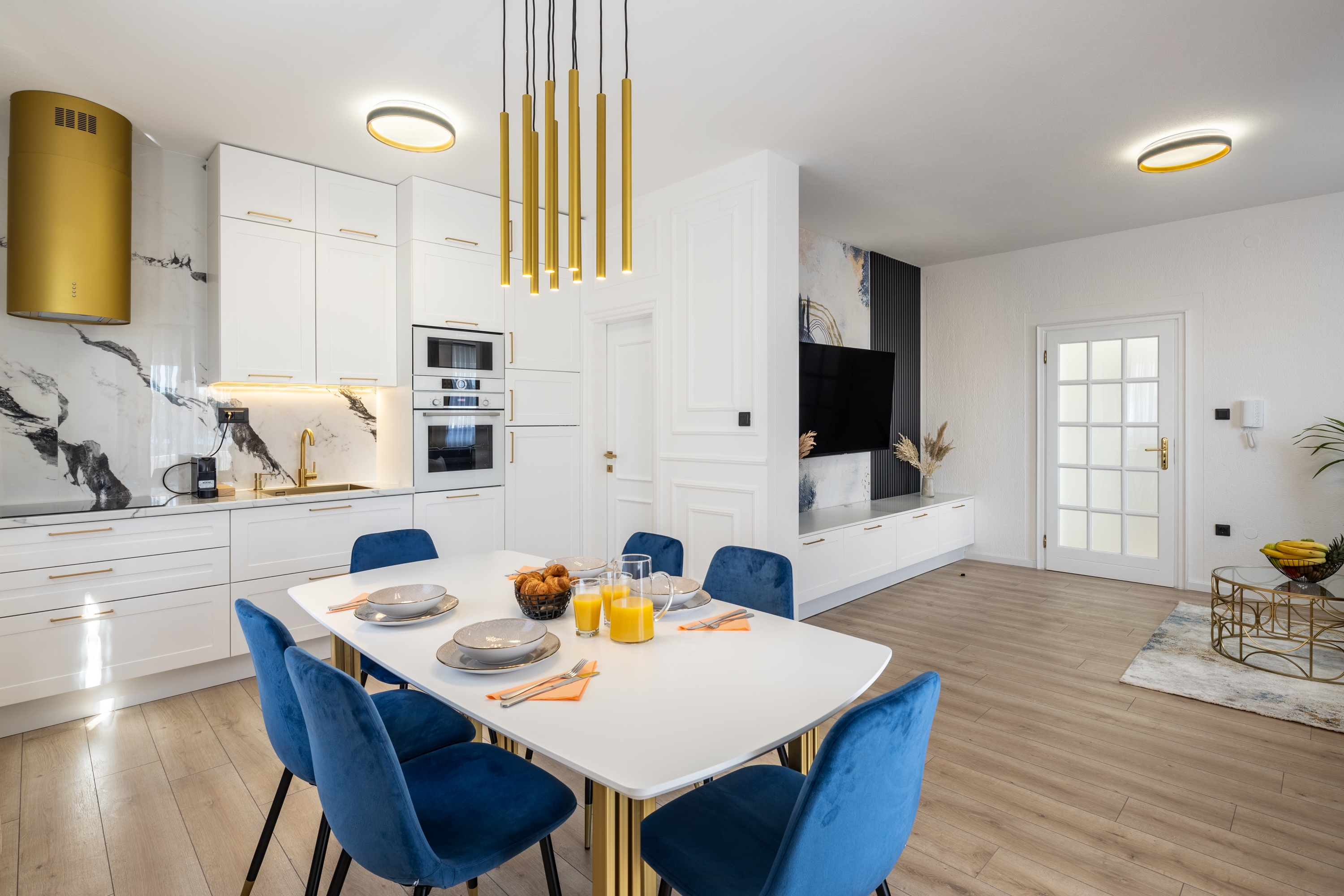 Two bedroom apartment with air-conditioning Seget Donji, Trogir  A-b