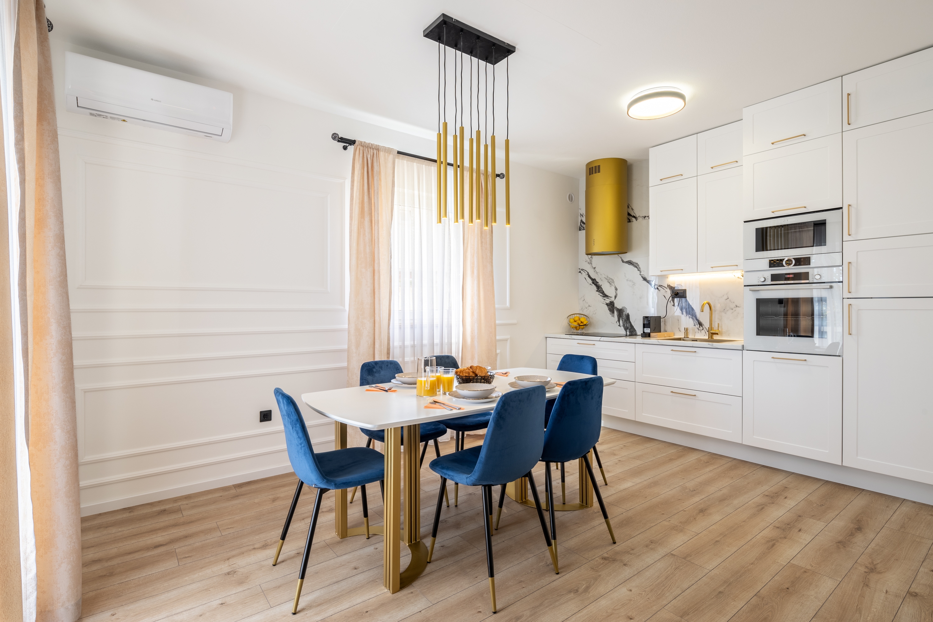 Two bedroom apartment with air-conditioning Seget Donji, Trogir  A-b