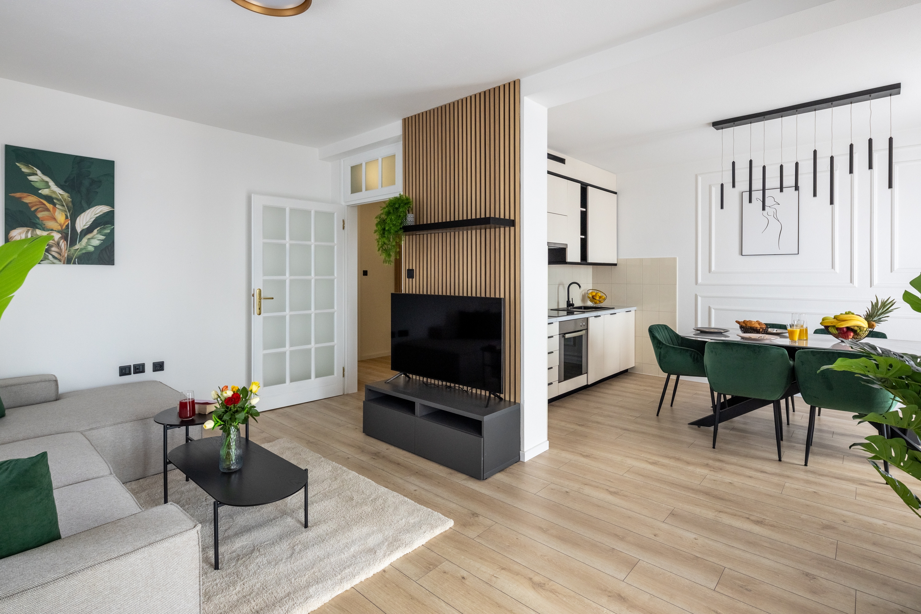 Two bedroom apartment with balcony and sea view Seget Donji, Trogir  A-e