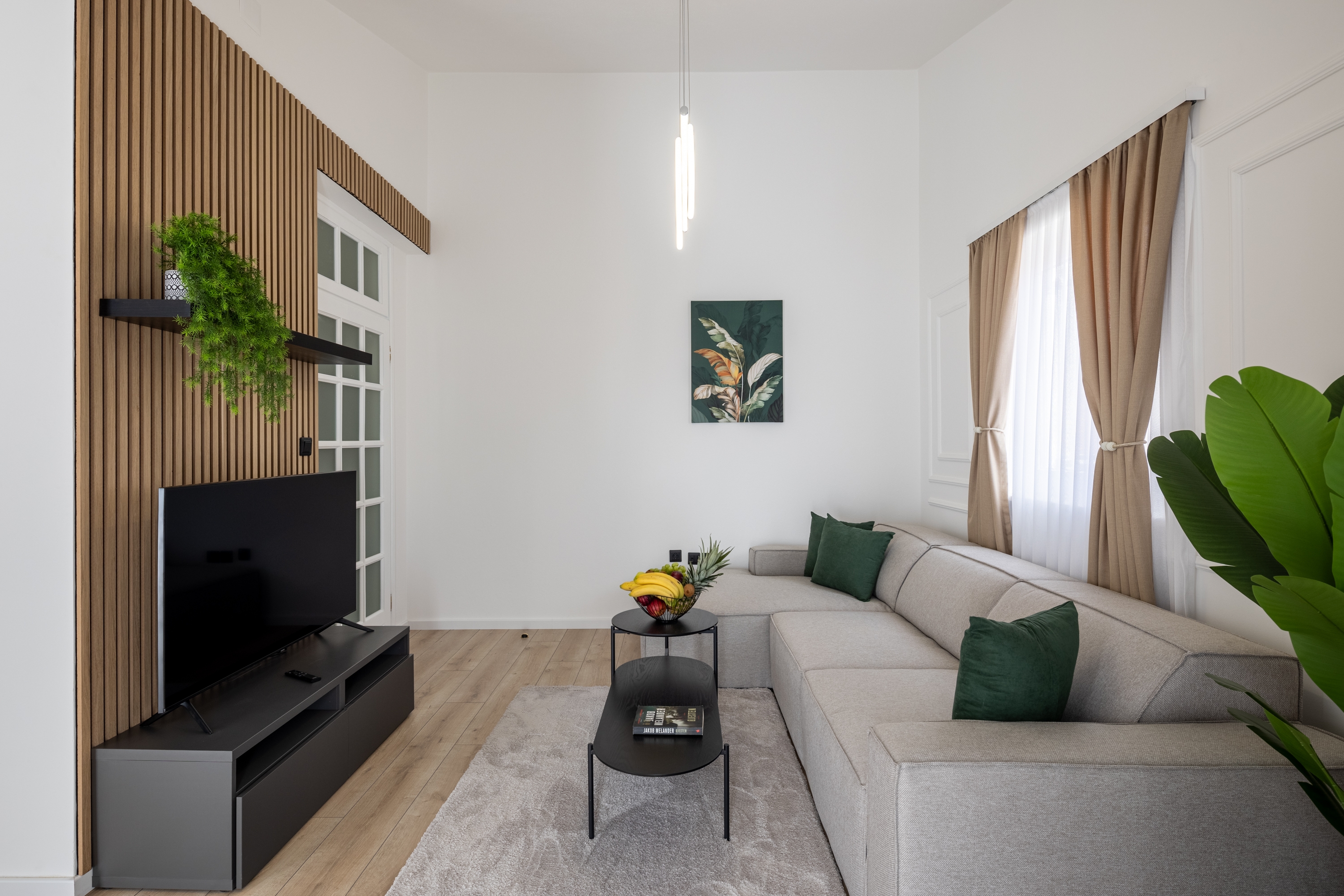 Two bedroom apartment with balcony and sea view Seget Donji, Trogir  A-h
