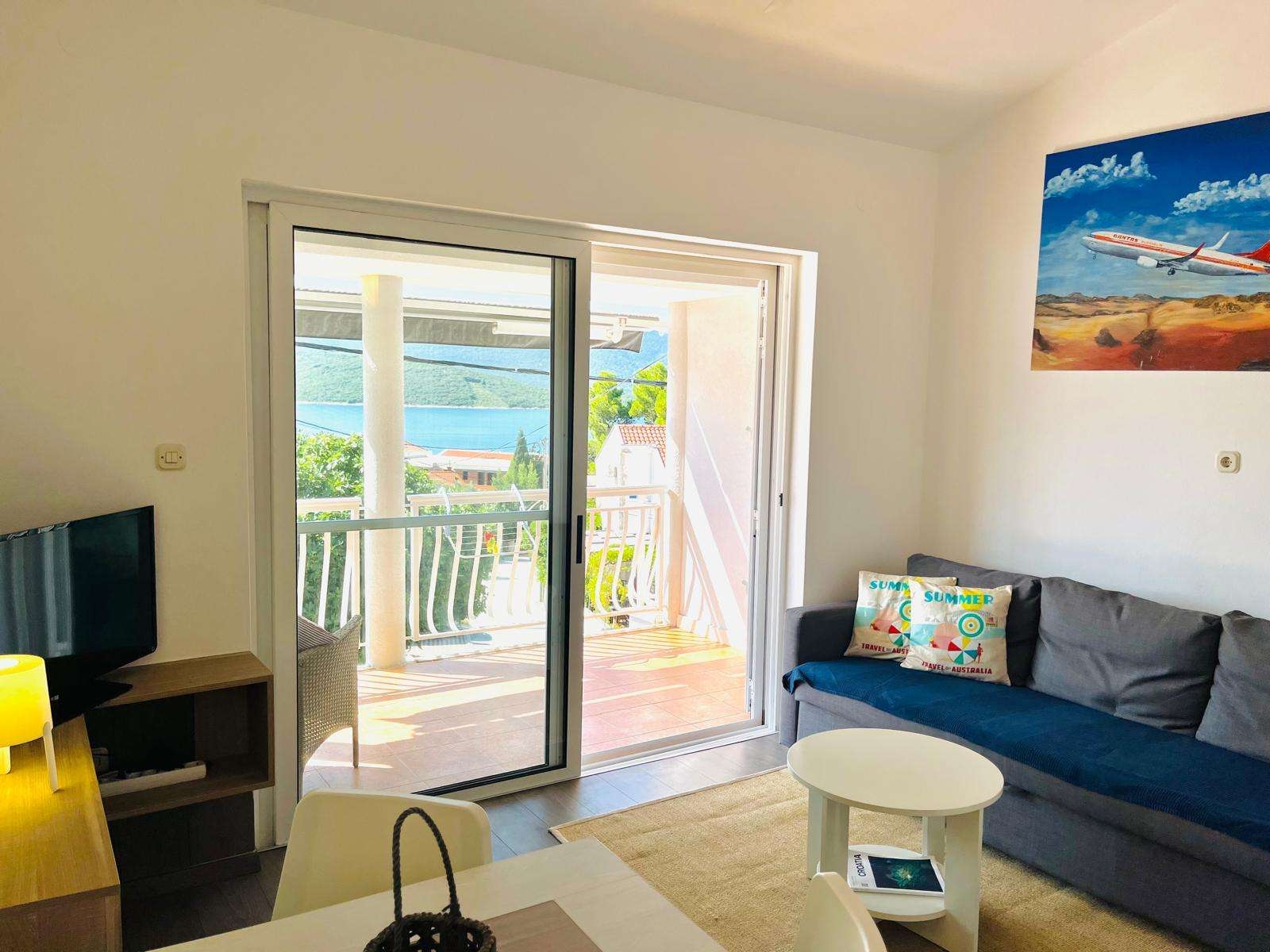 One bedroom apartment with balcony and sea view Klek, Neretva Delta - Ušće Neretve (A-23139-a) One bedroom apartment with balcony and sea view Klek, Neretva Delta - Ušće Neretve (A-23139-a)