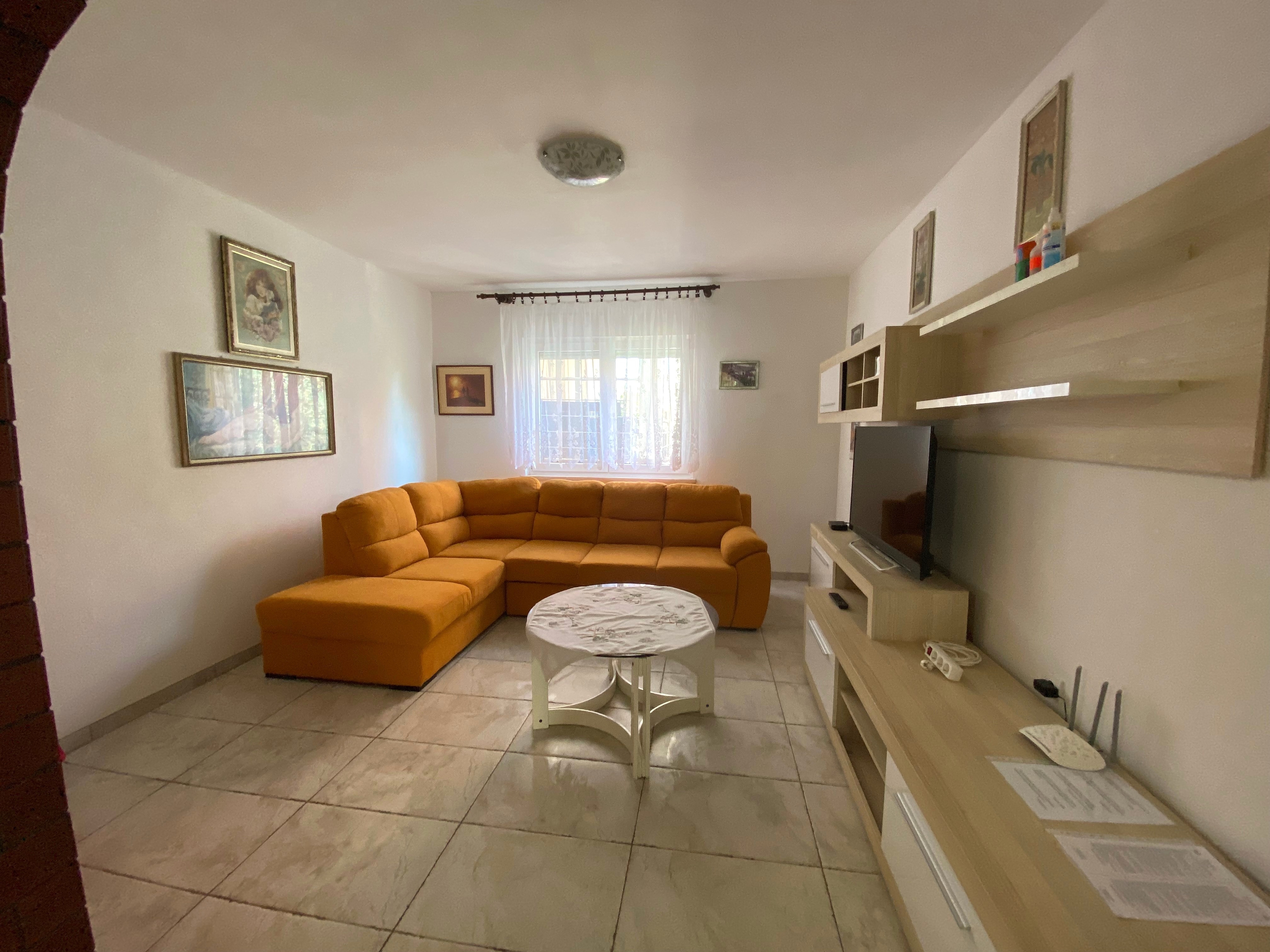 One bedroom apartment with terrace Rovinj  A-b