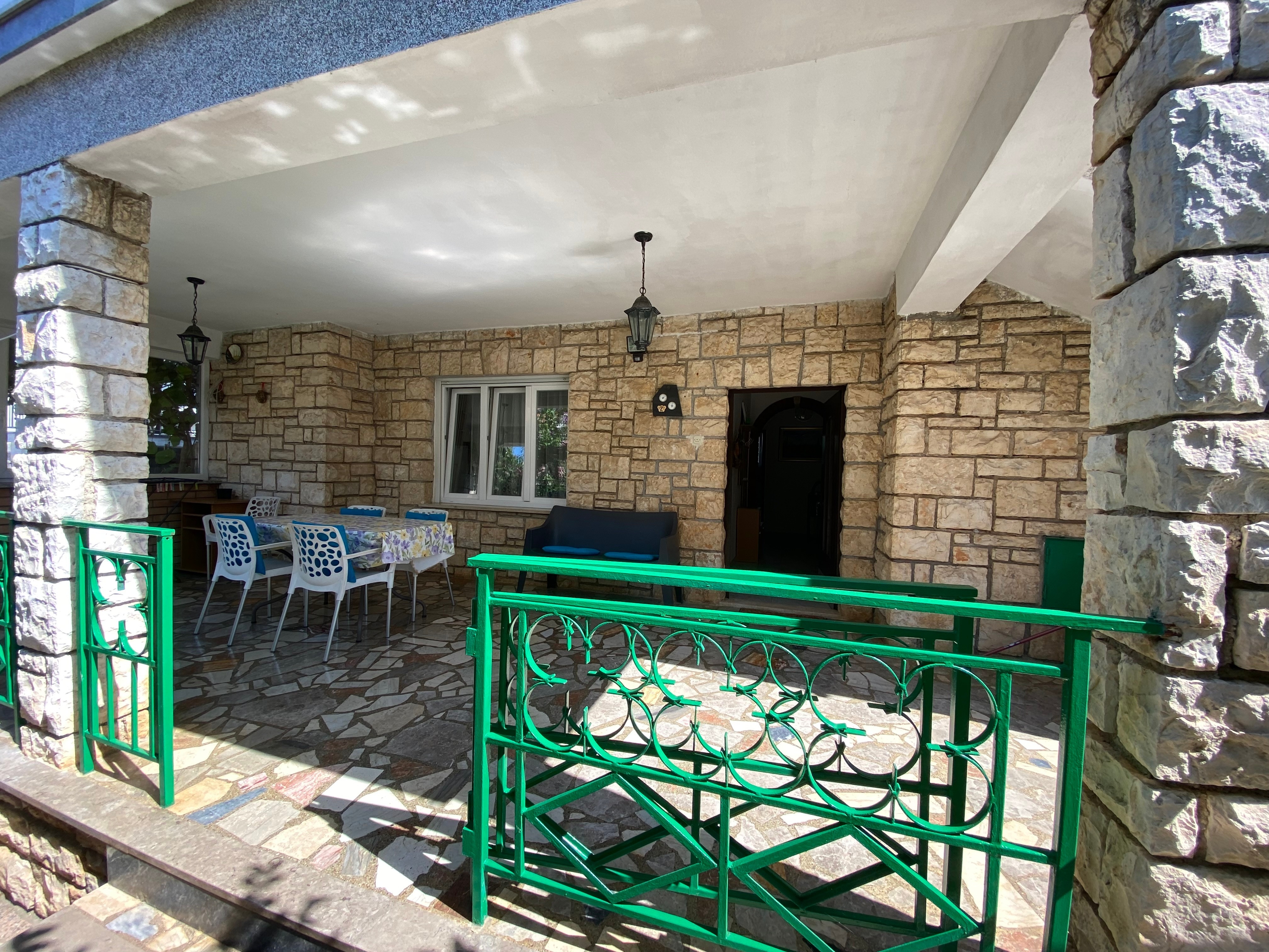 One bedroom apartment with terrace Rovinj  A-b