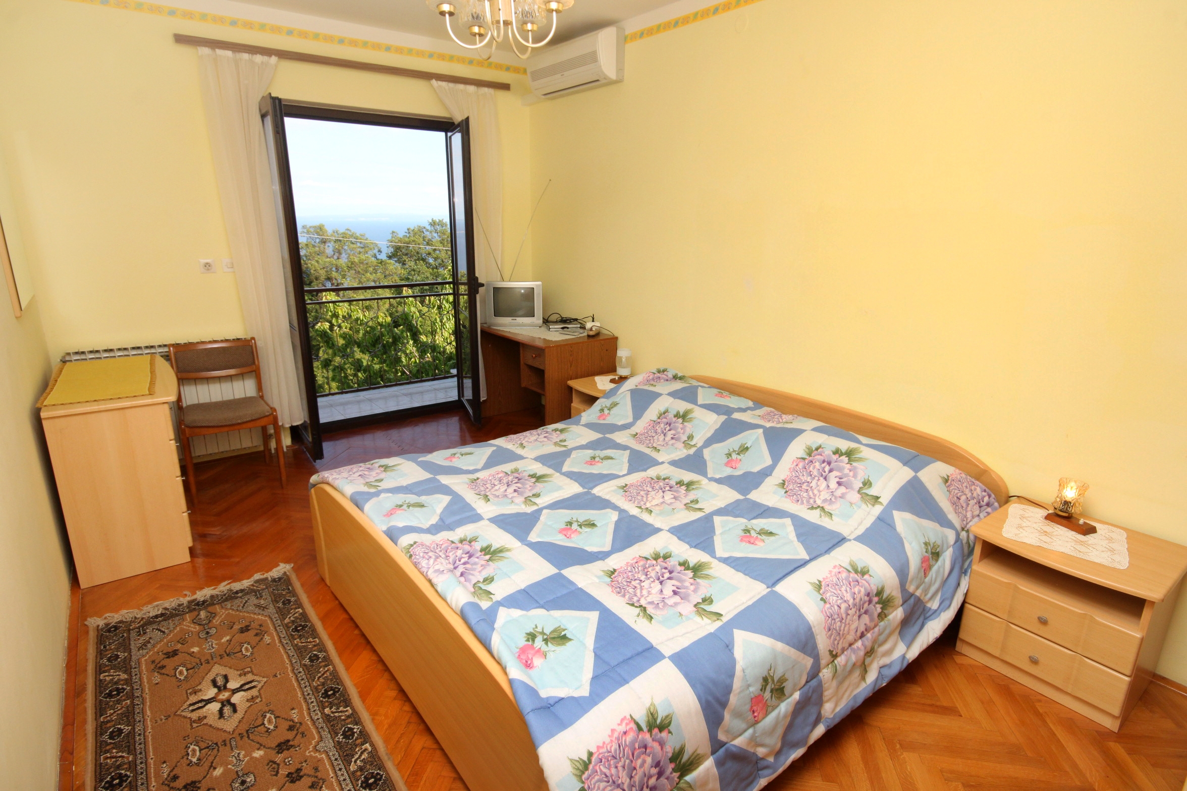 Room with balcony and sea view Ičići, Opatija (S-2315-a) Room with balcony and sea view Ičići, Opatija (S-2315-a)