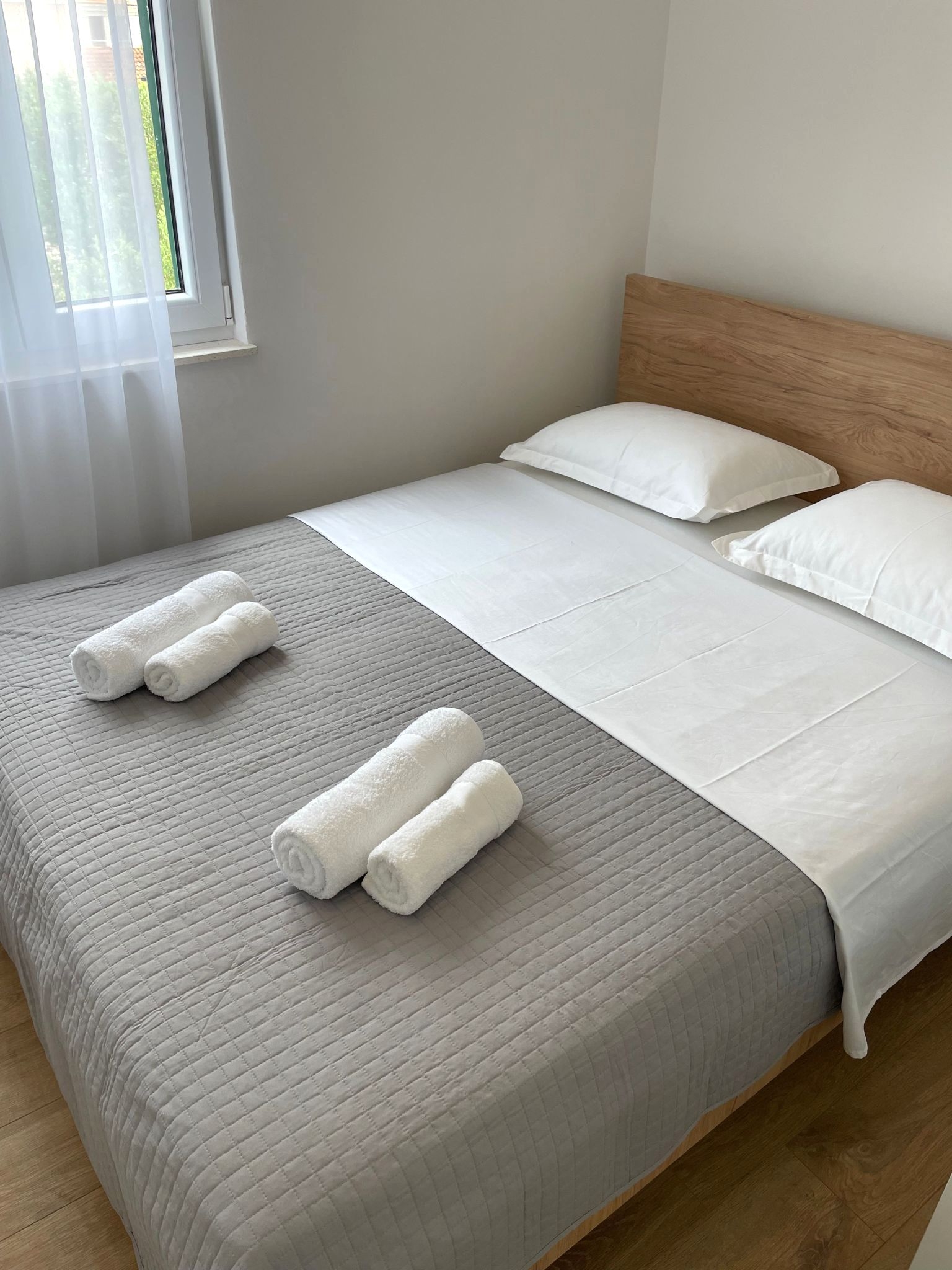Two bedroom apartment with terrace and sea view Okrug Gornji, Čiovo  A-b