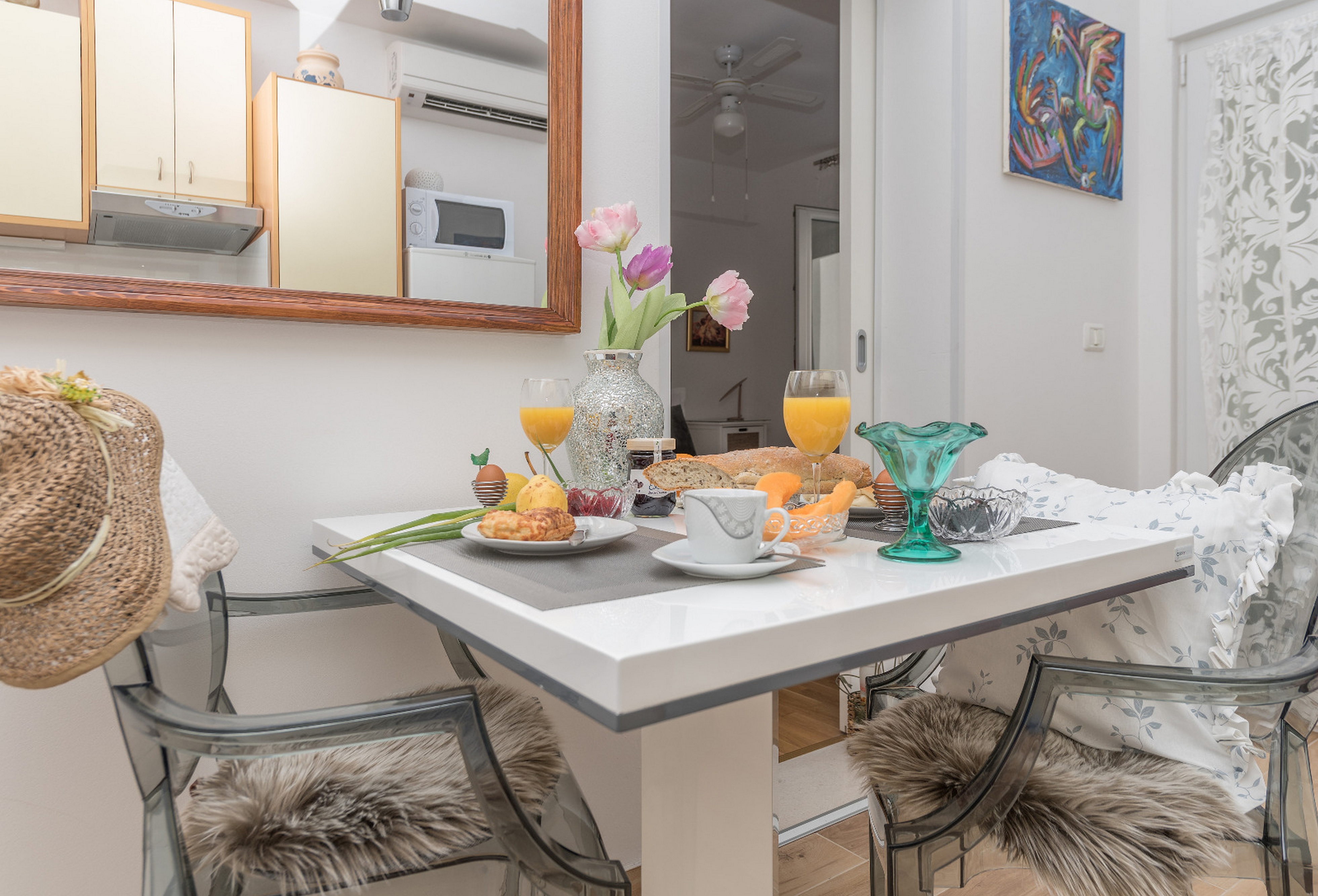 One bedroom apartment with balcony and sea view Makarska (A-23153-a) One bedroom apartment with balcony and sea view Makarska (A-23153-a)