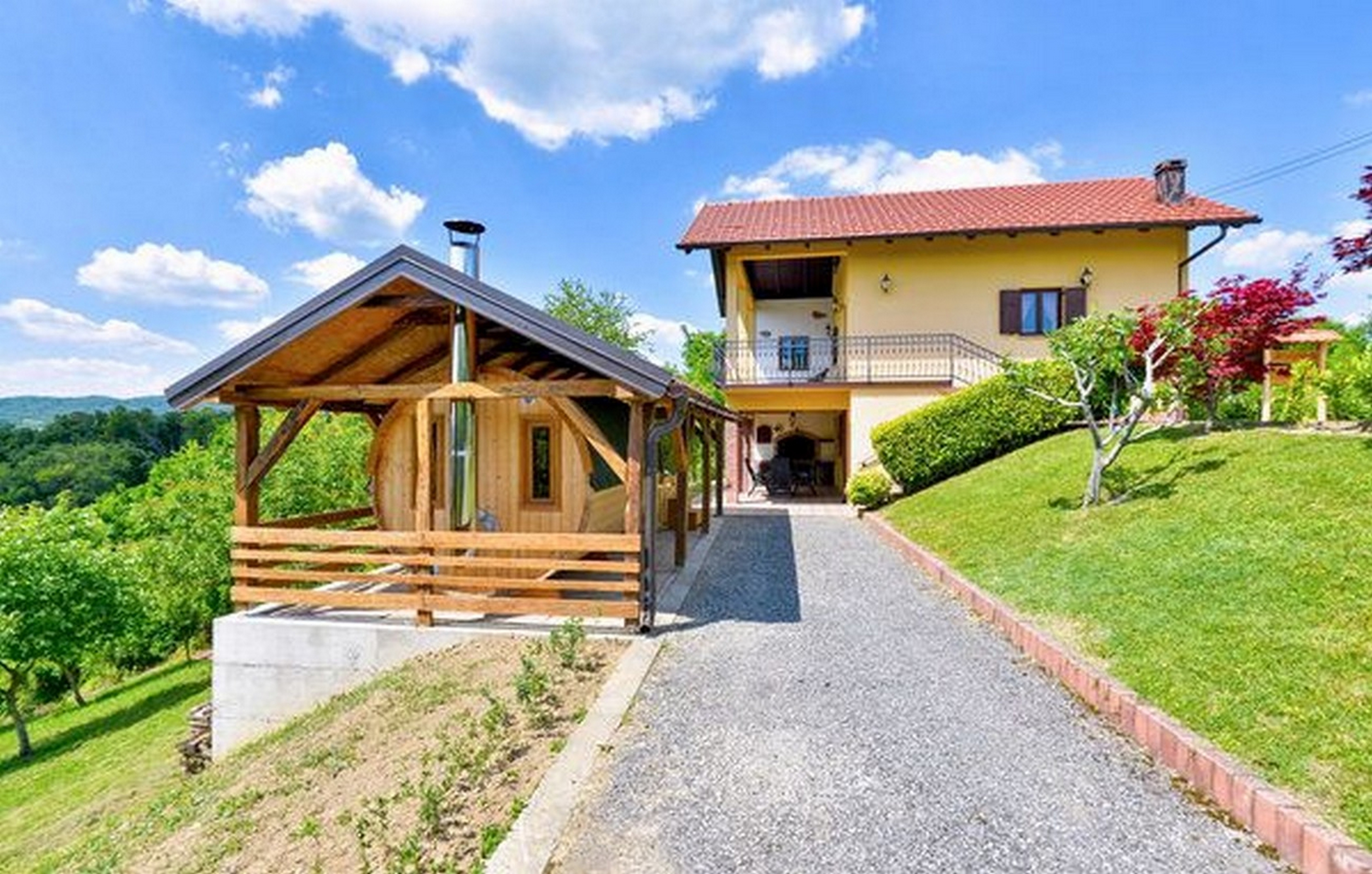 Dvosobna kuća s terasom Glavnica Donja, Zagreb  K