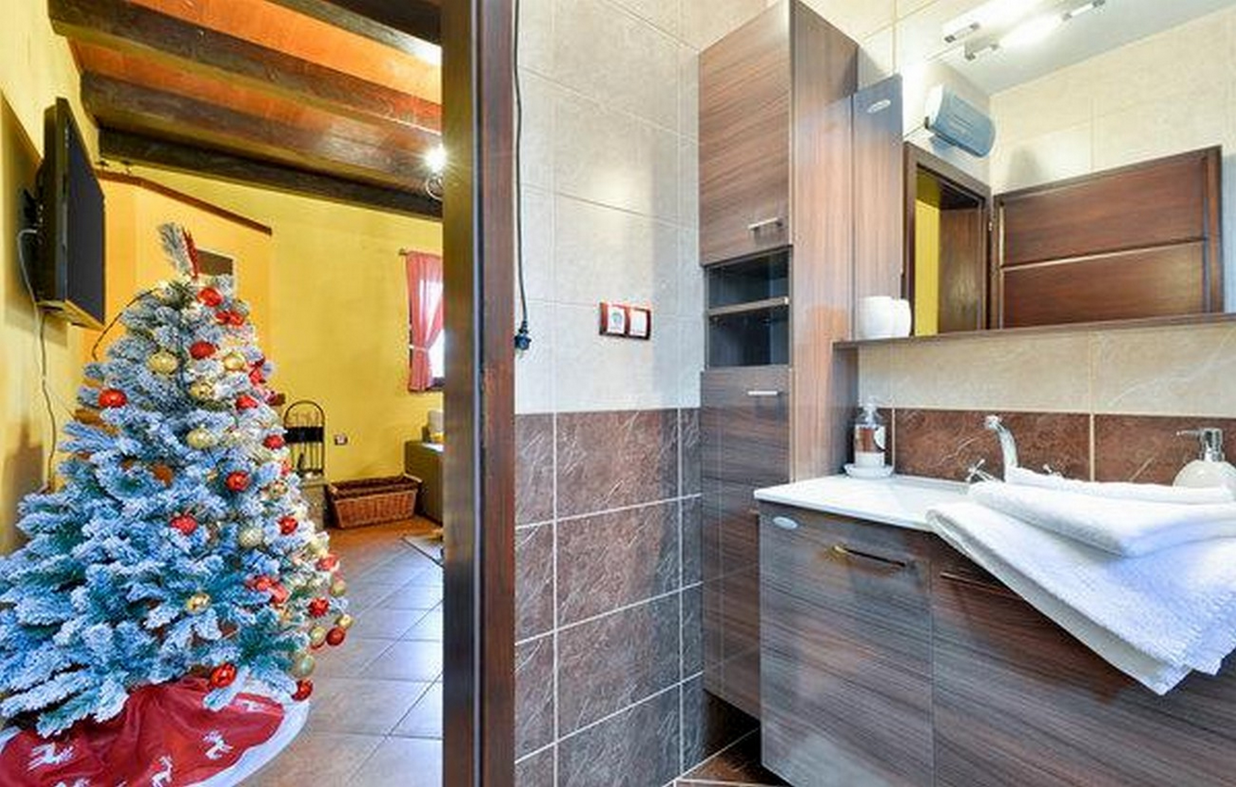 Two bedroom house with terrace Glavnica Donja, Zagreb  K