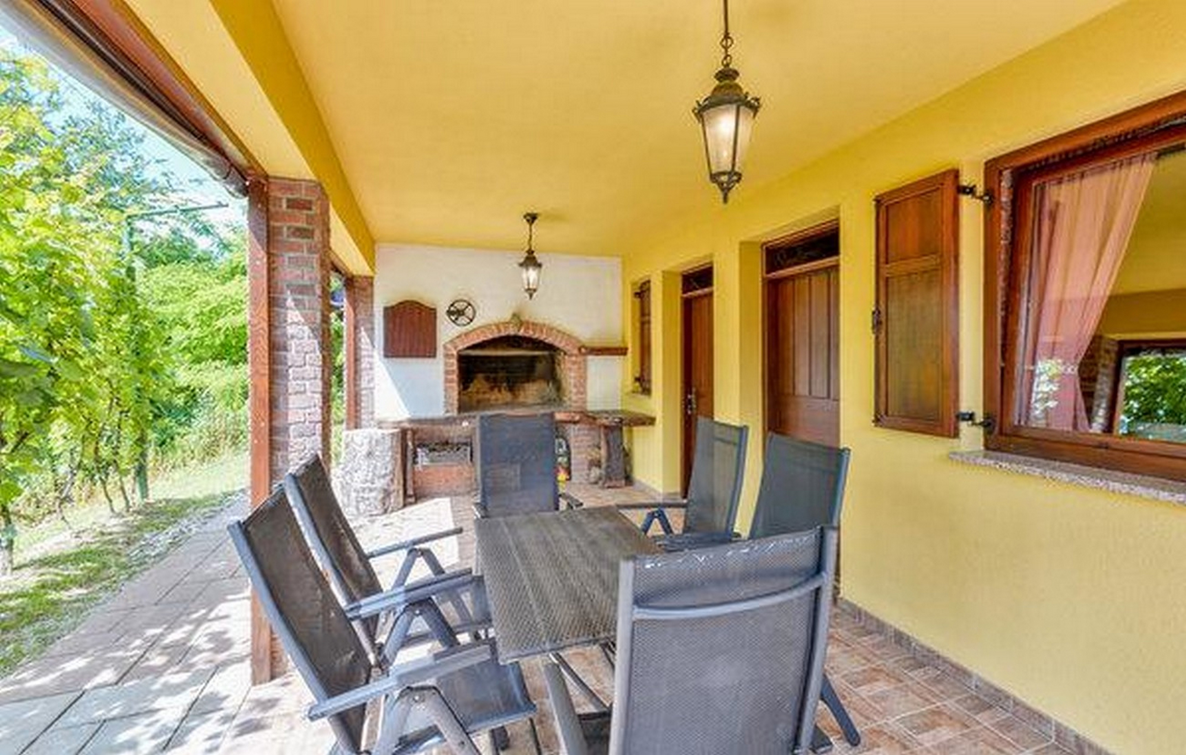 Two bedroom house with terrace Glavnica Donja, Zagreb  K