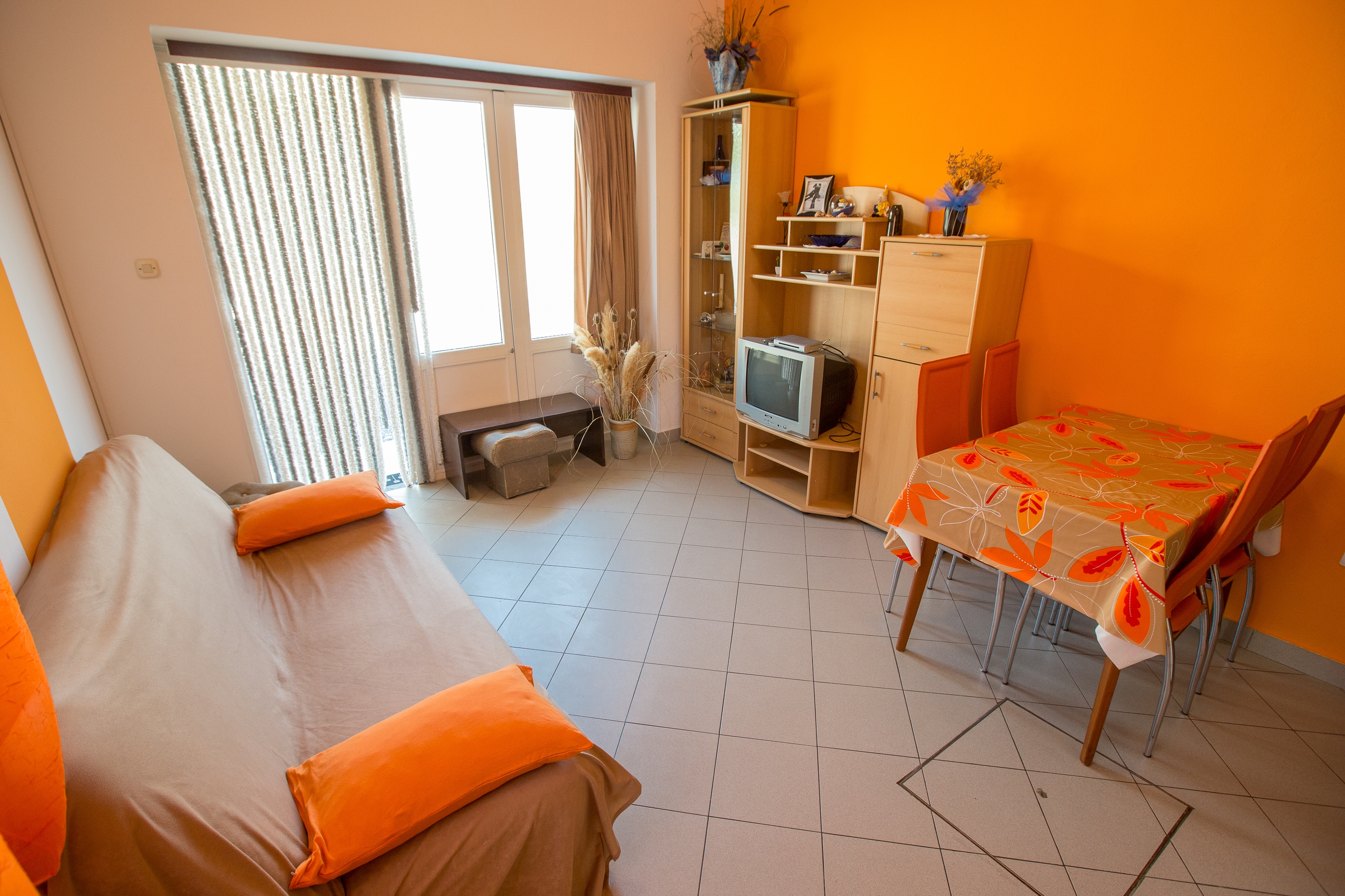 One bedroom apartment with air-conditioning Lopar, Rab (A-23156-a)