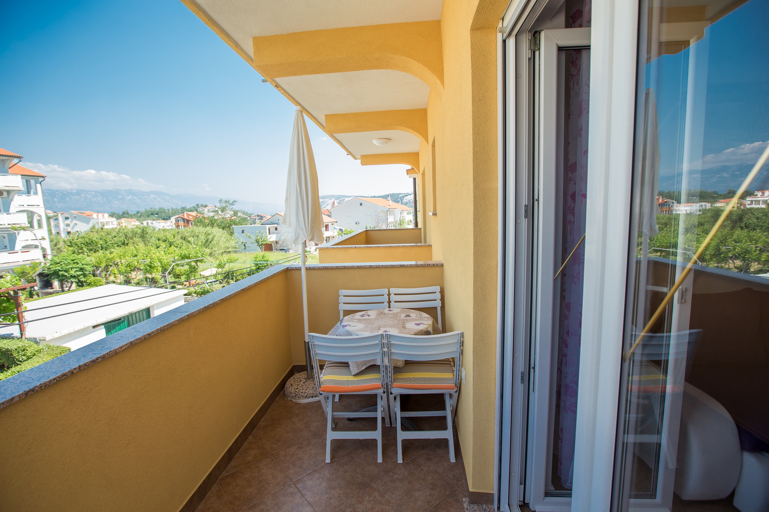 Top Rab Lopar Top Rab Lopar