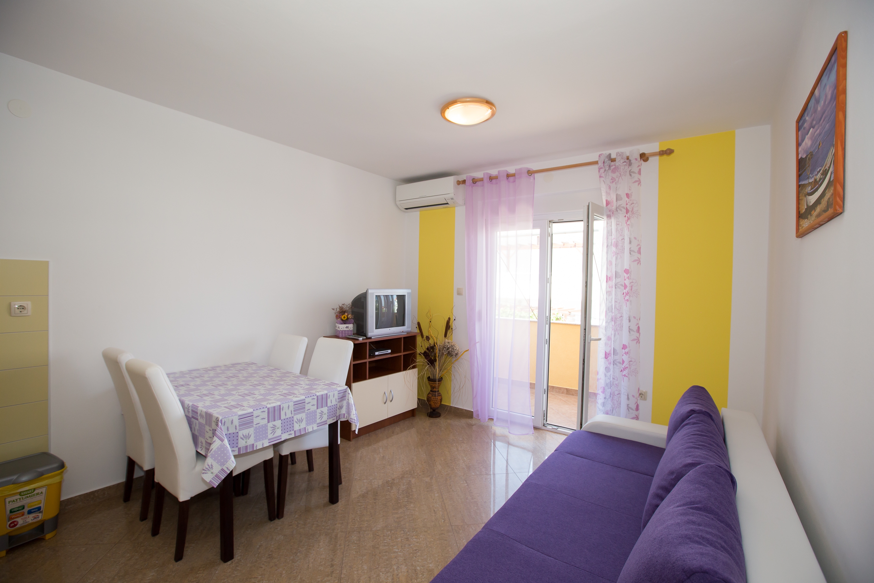 One bedroom apartment with balcony Lopar, Rab (A-23156-b) One bedroom apartment with balcony Lopar, Rab (A-23156-b)