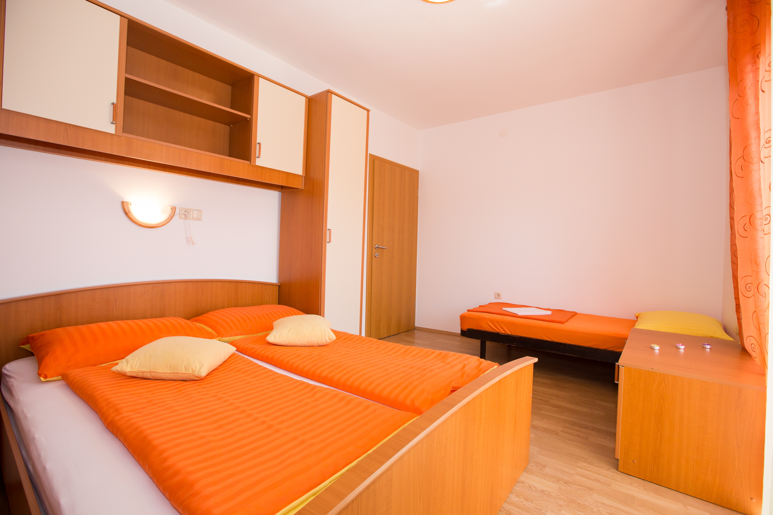 Top Rab Lopar Top Rab Lopar