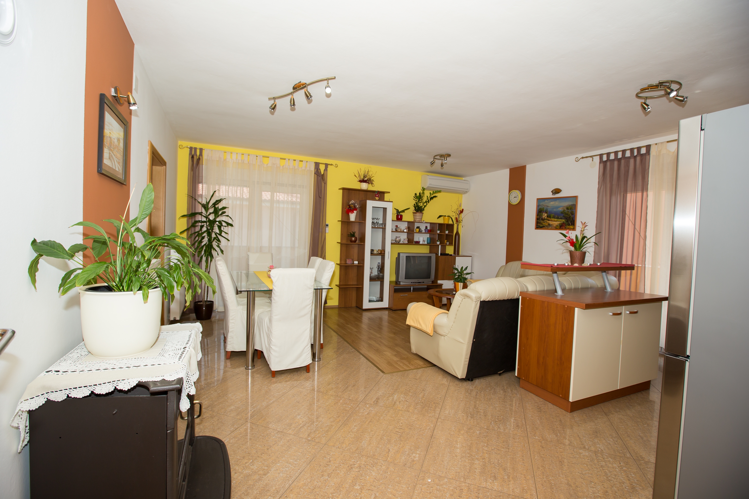 Two bedroom apartment with balcony Lopar, Rab (A-23156-c) Two bedroom apartment with balcony Lopar, Rab (A-23156-c)