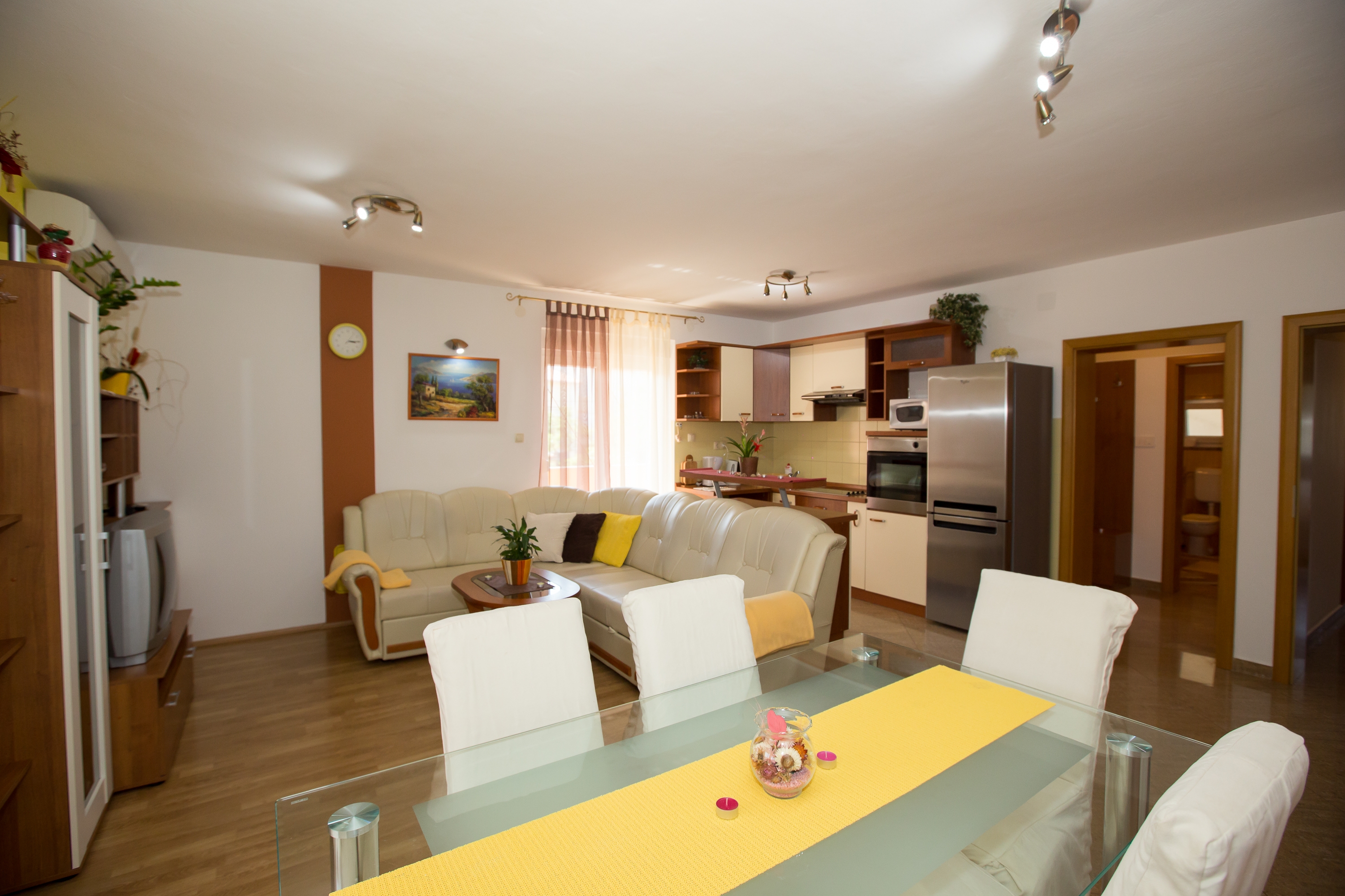 Two bedroom apartment with balcony Lopar, Rab (A-23156-c)