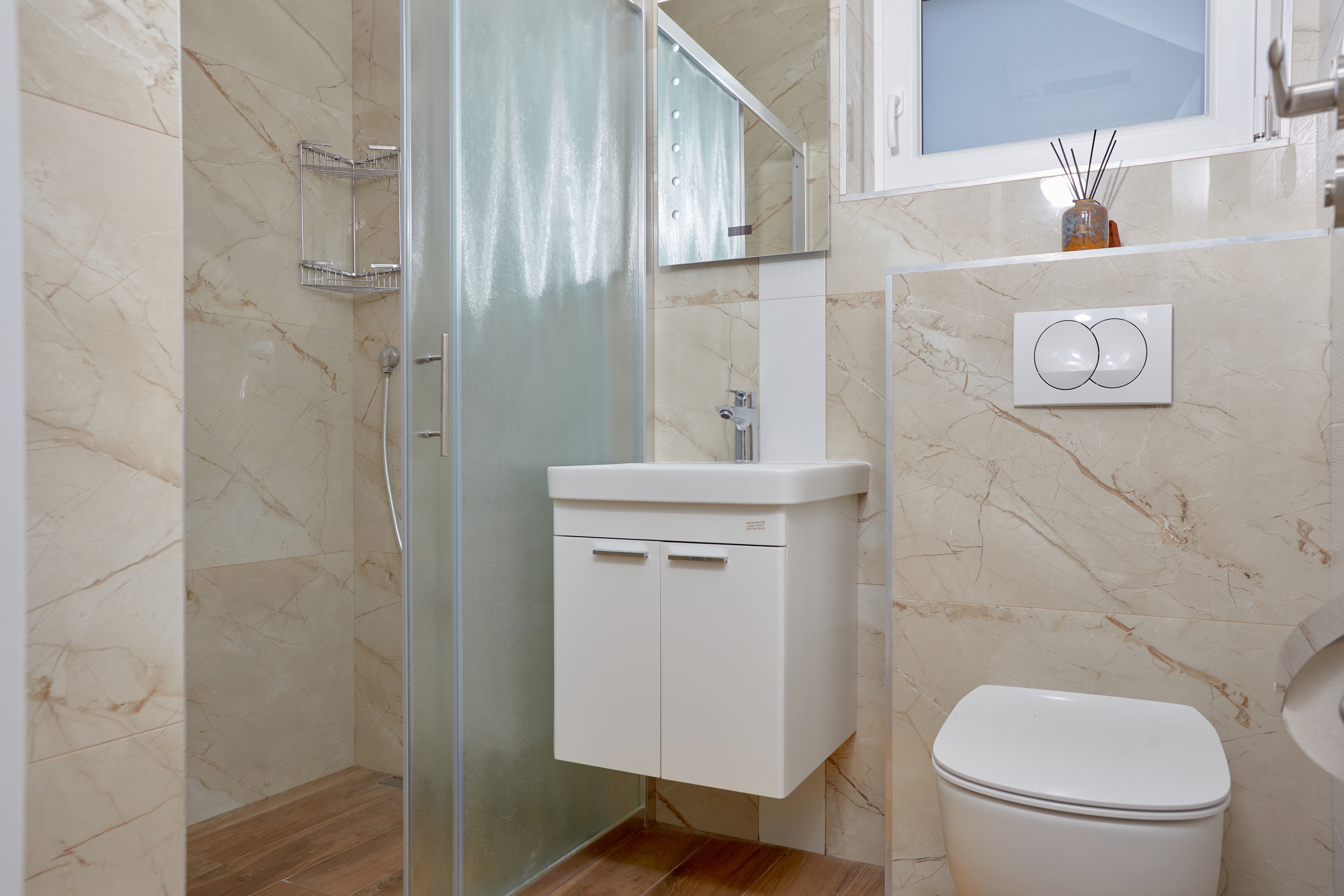 Two bedroom apartment with terrace Turanj, Biograd  A-a