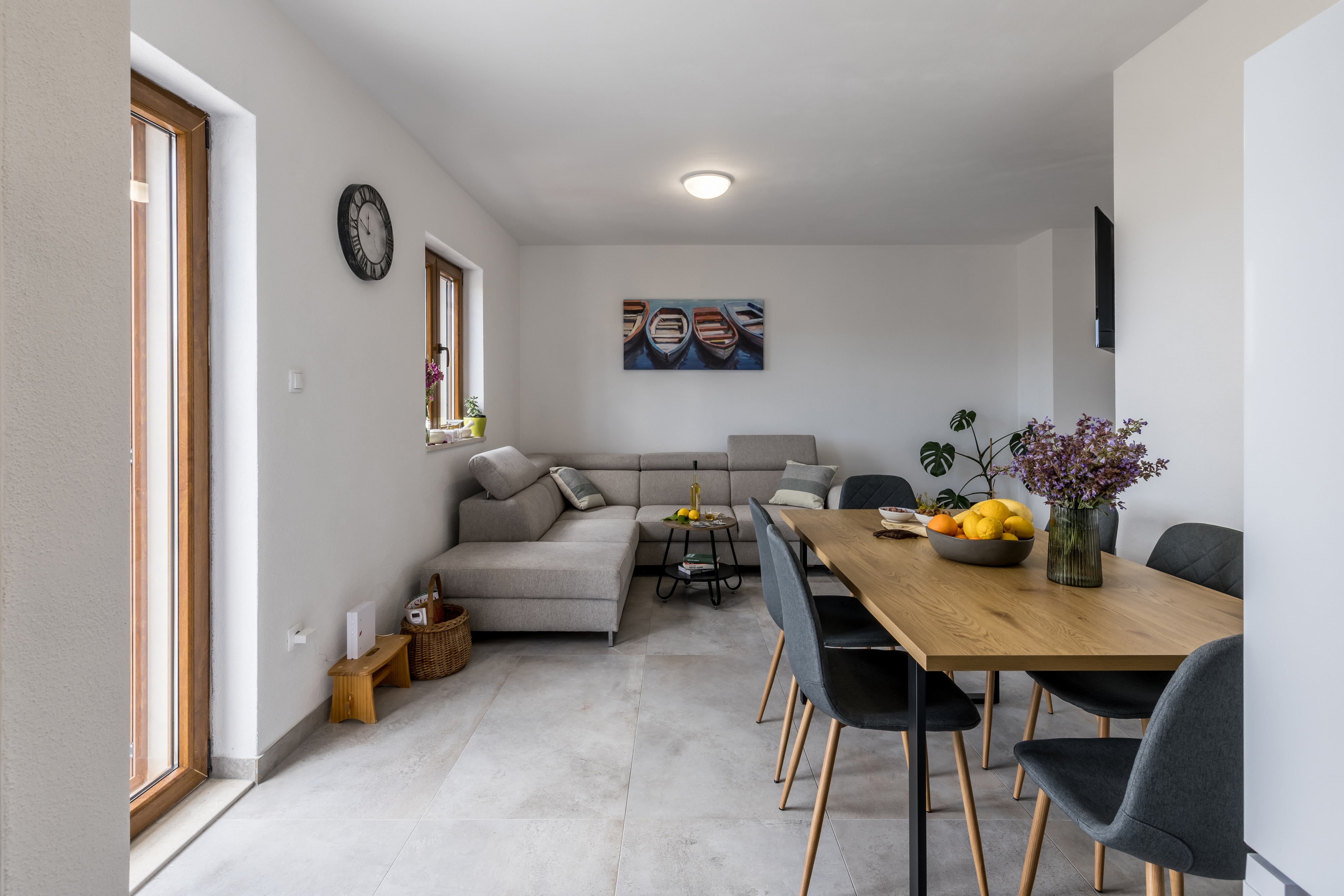 Three bedroom apartment with terrace and sea view Splitska, Brač  A-a