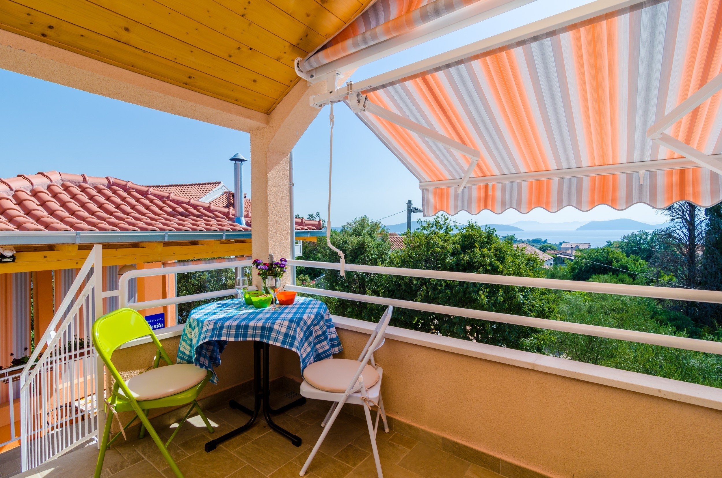 Two bedroom apartment with balcony and sea view Banići, Dubrovnik  A-a