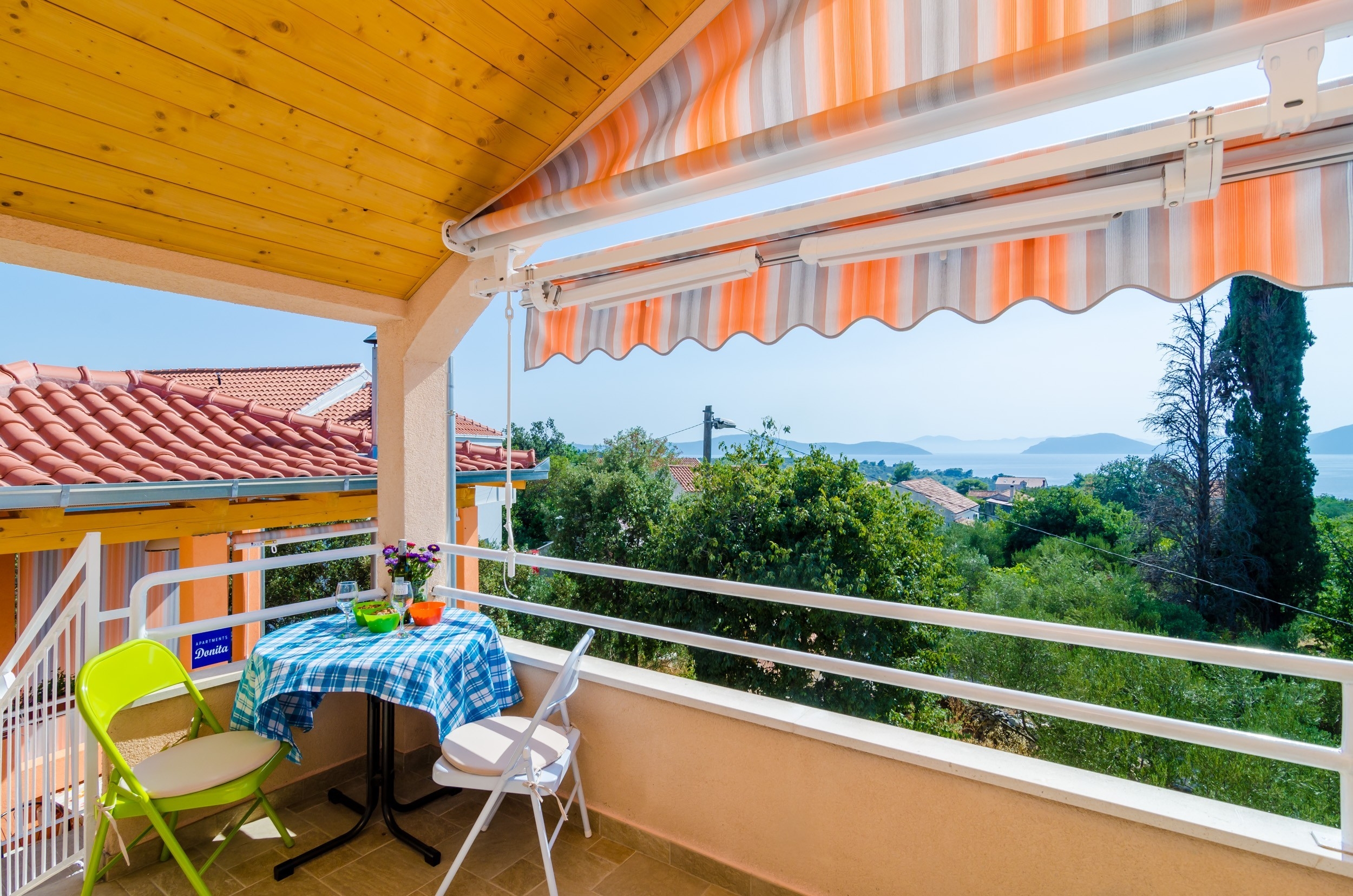 Two bedroom apartment with balcony and sea view Banići, Dubrovnik  A-a
